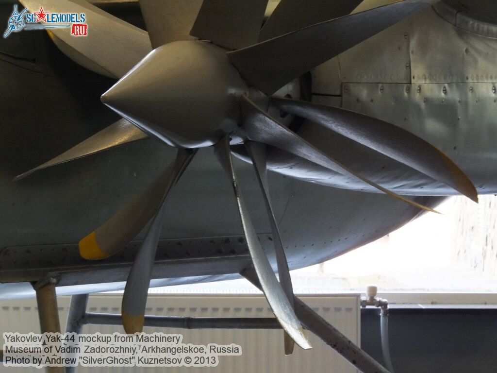 Yak-44_mockup_0031.jpg