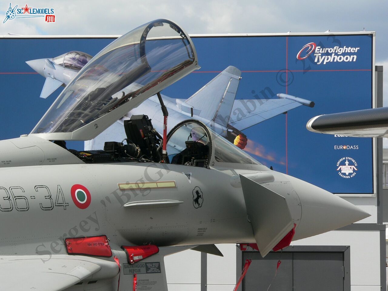 Eurofighter Typhoon (1).JPG