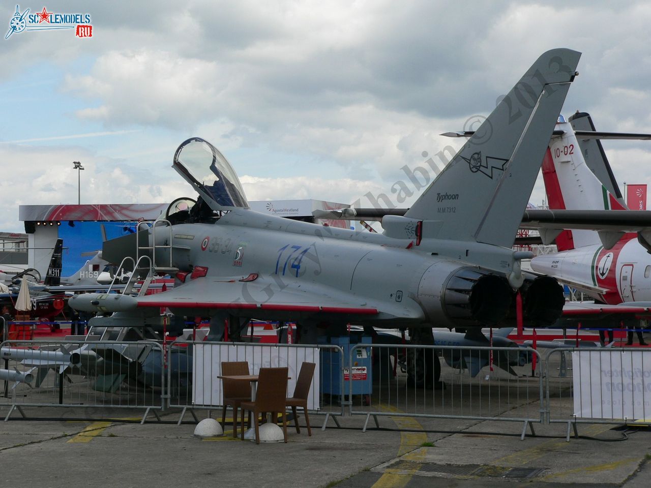 Eurofighter Typhoon (2).JPG