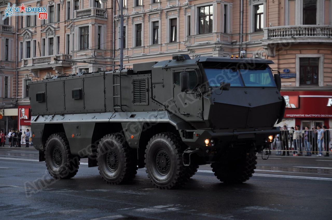 Victory_day_parade_2014_0051.jpg