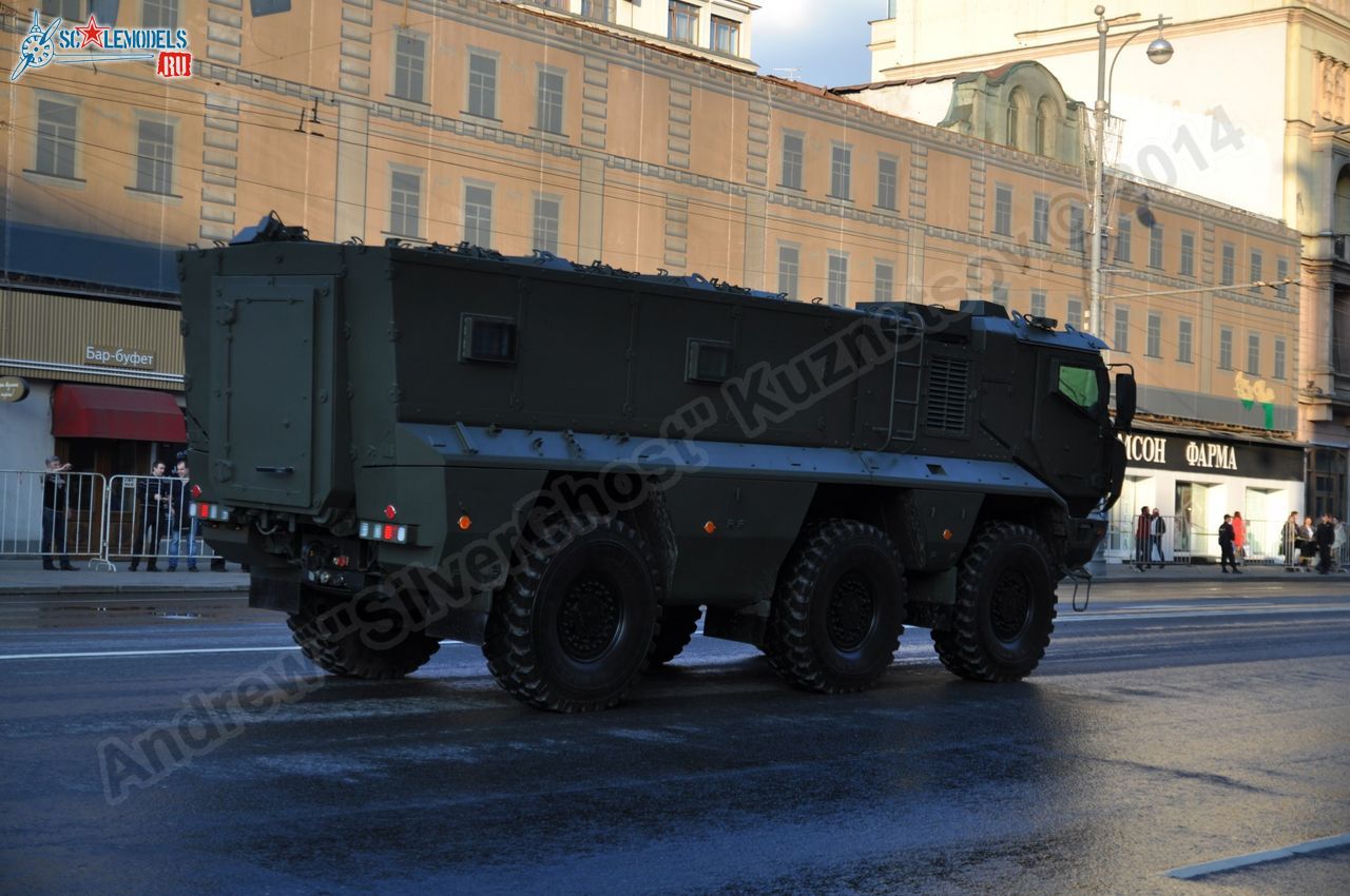 Victory_day_parade_2014_0054.jpg