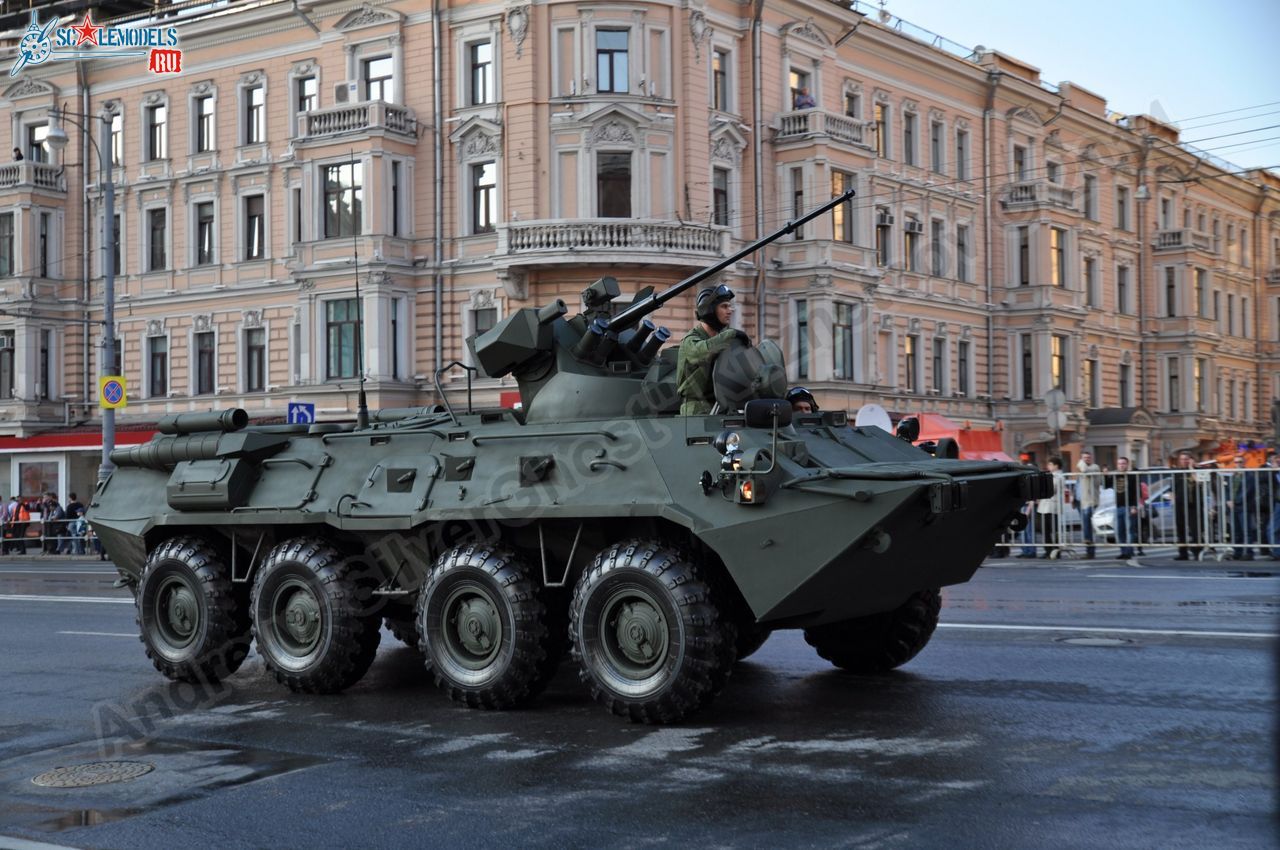 Victory_day_parade_2014_0060.jpg