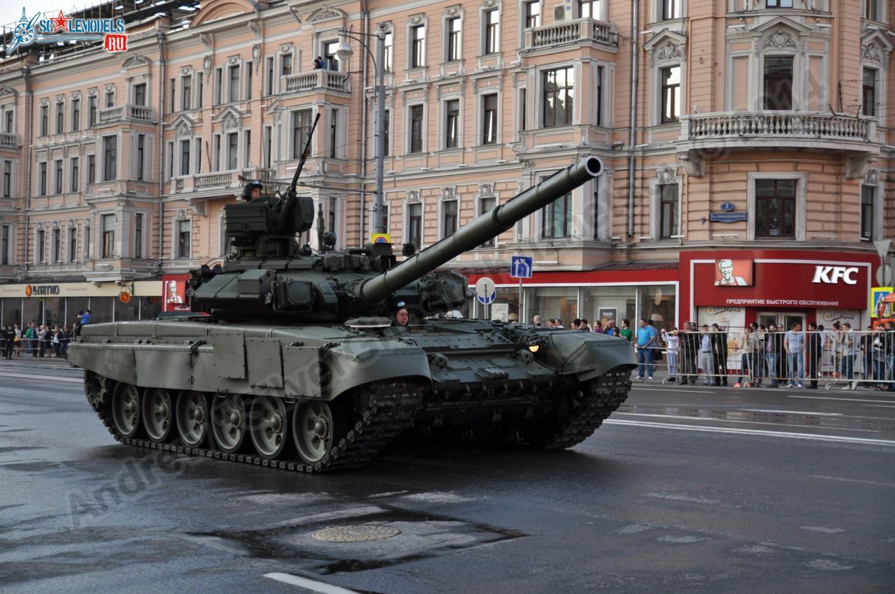 Victory_day_parade_2014_0070.jpg