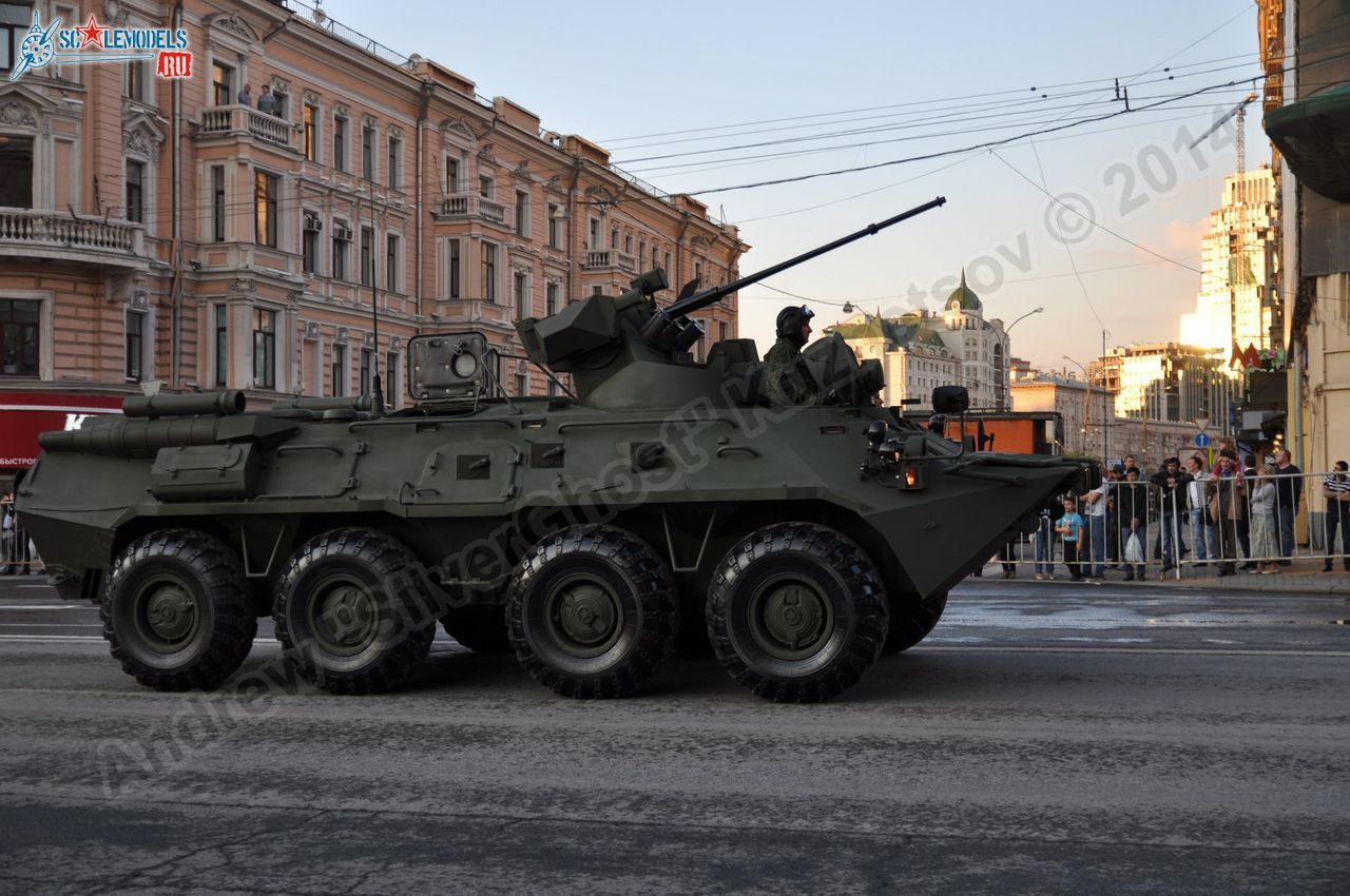 Victory_day_parade_2014_0130.jpg