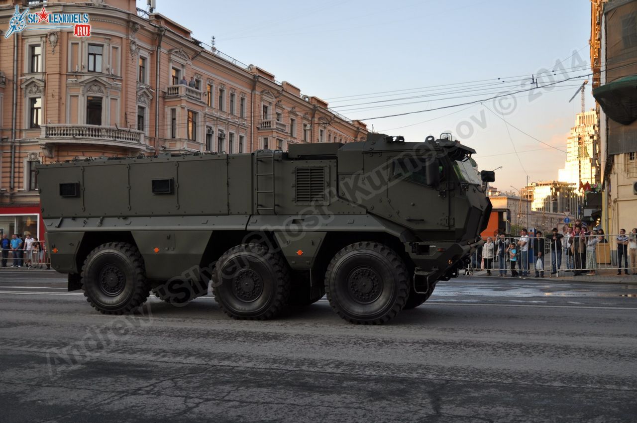 Victory_day_parade_2014_0135.jpg