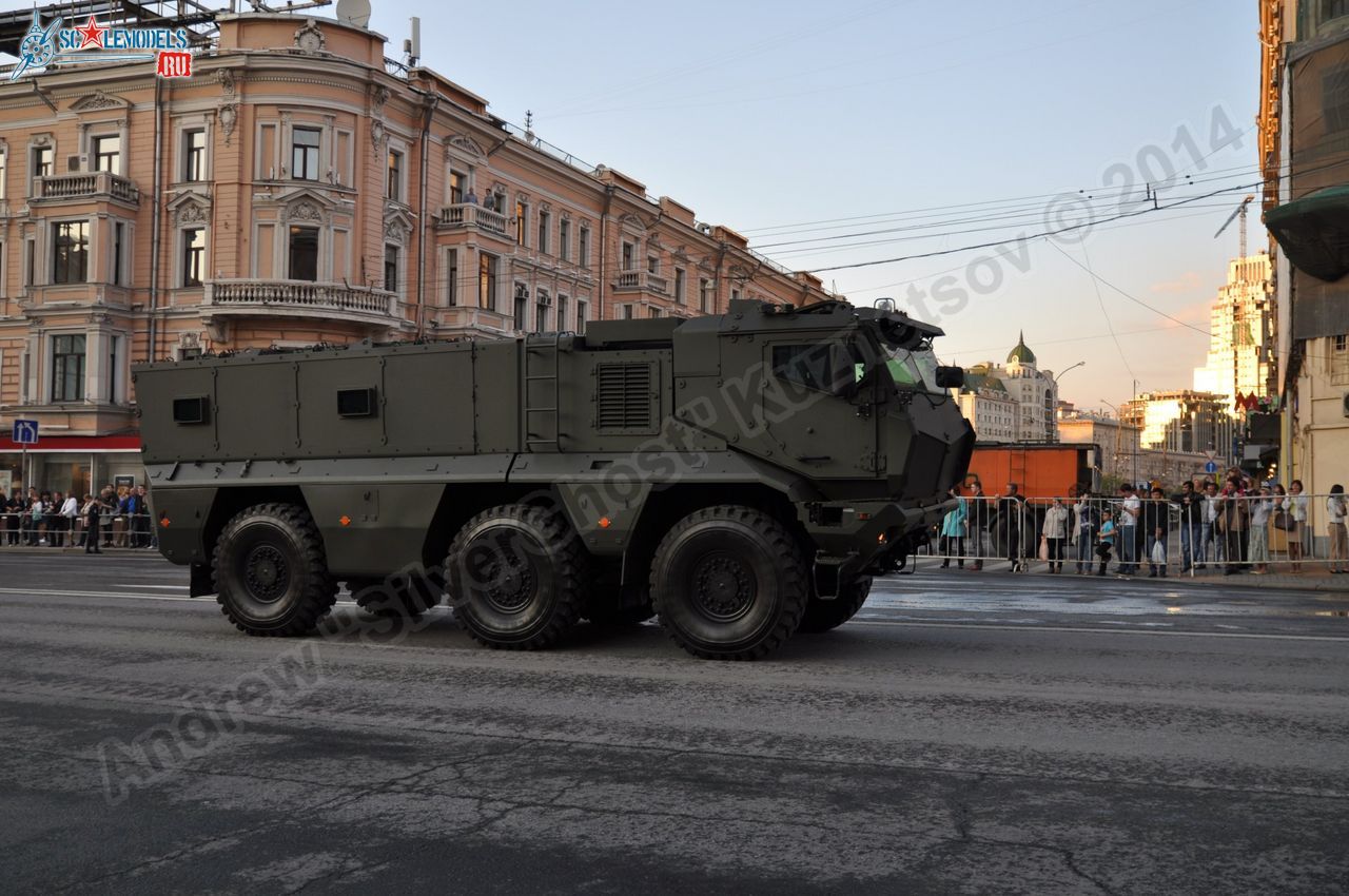 Victory_day_parade_2014_0144.jpg