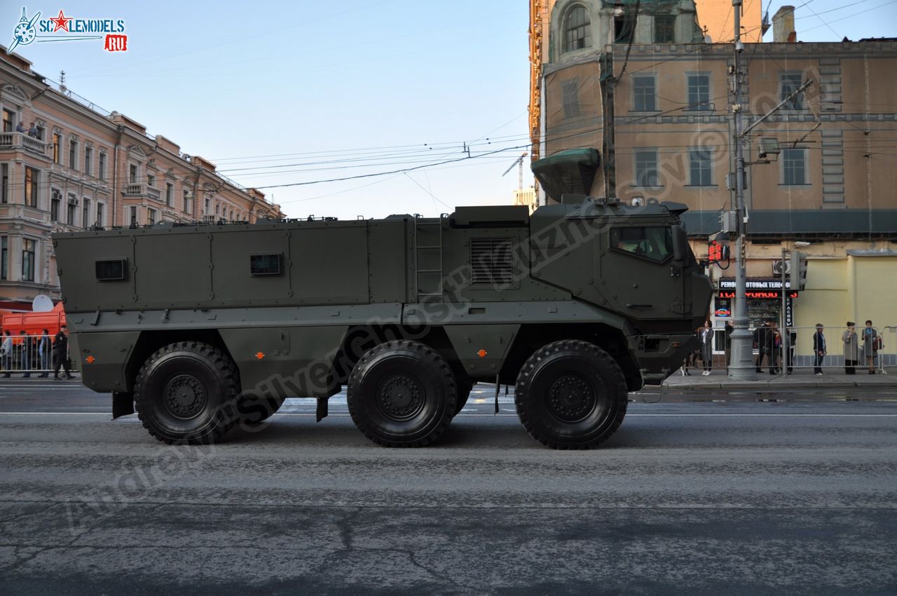 Victory_day_parade_2014_0147.jpg