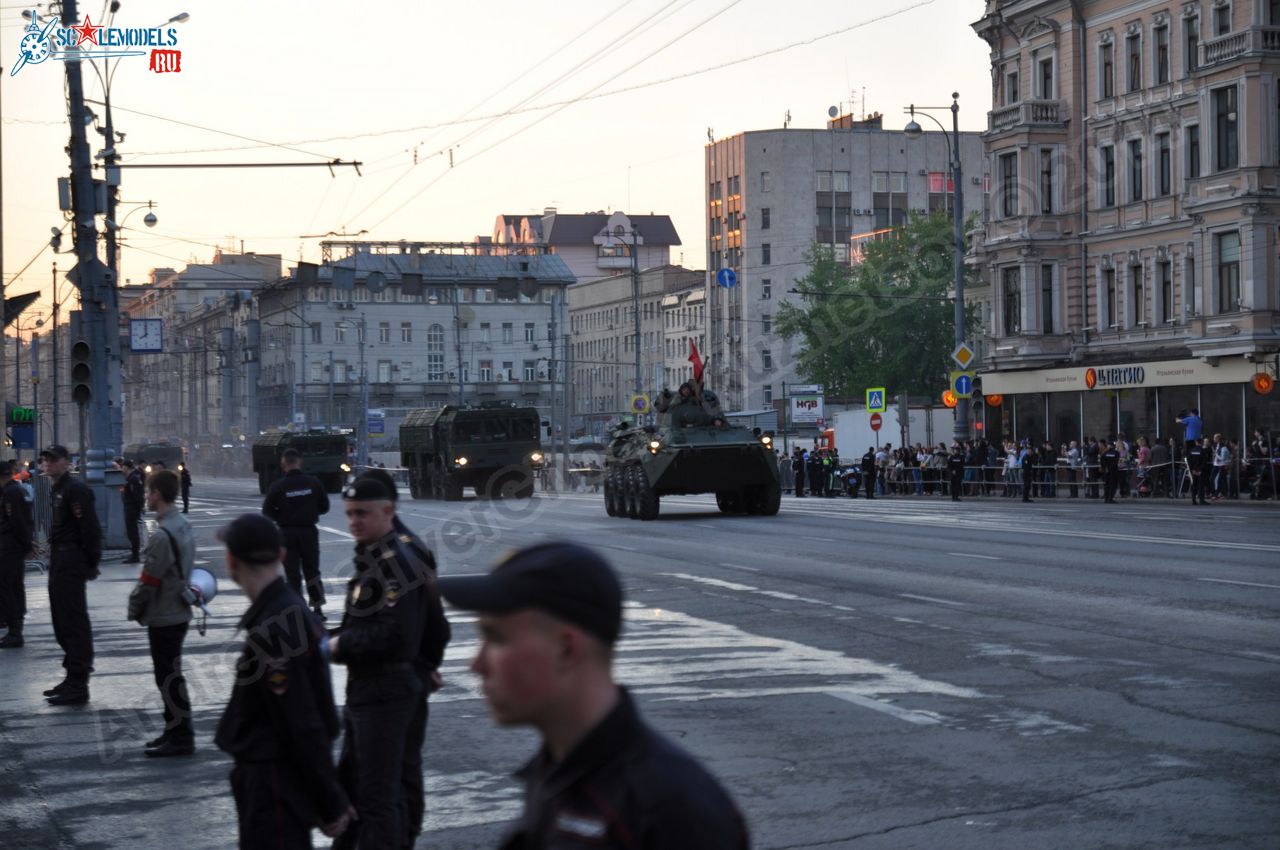 Victory_day_parade_2014_0208.jpg