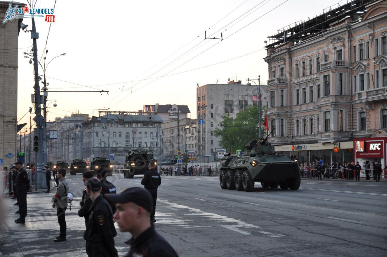 Victory_day_parade_2014_0218.jpg