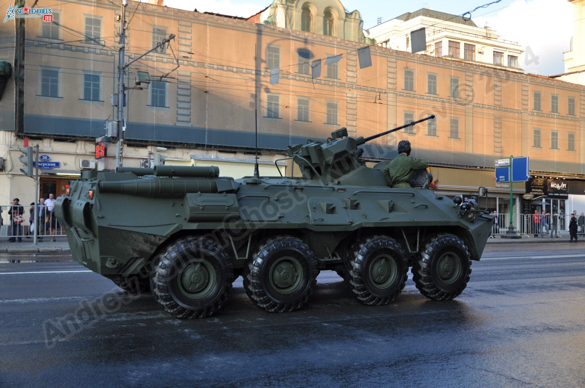 Victory_day_parade_2014_0061.jpg