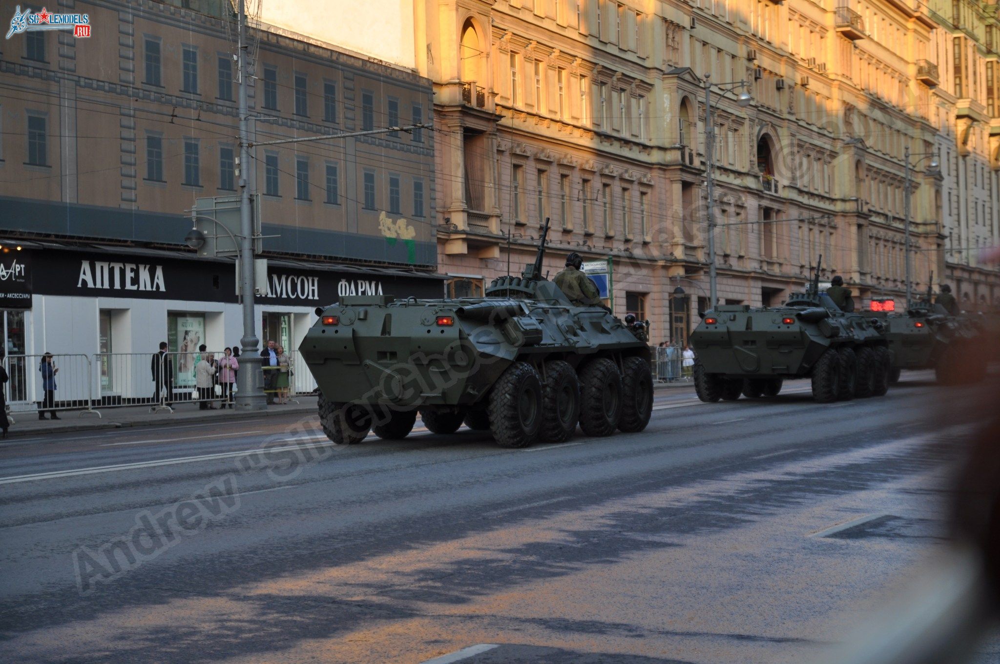 Victory_day_parade_2014_0121.jpg