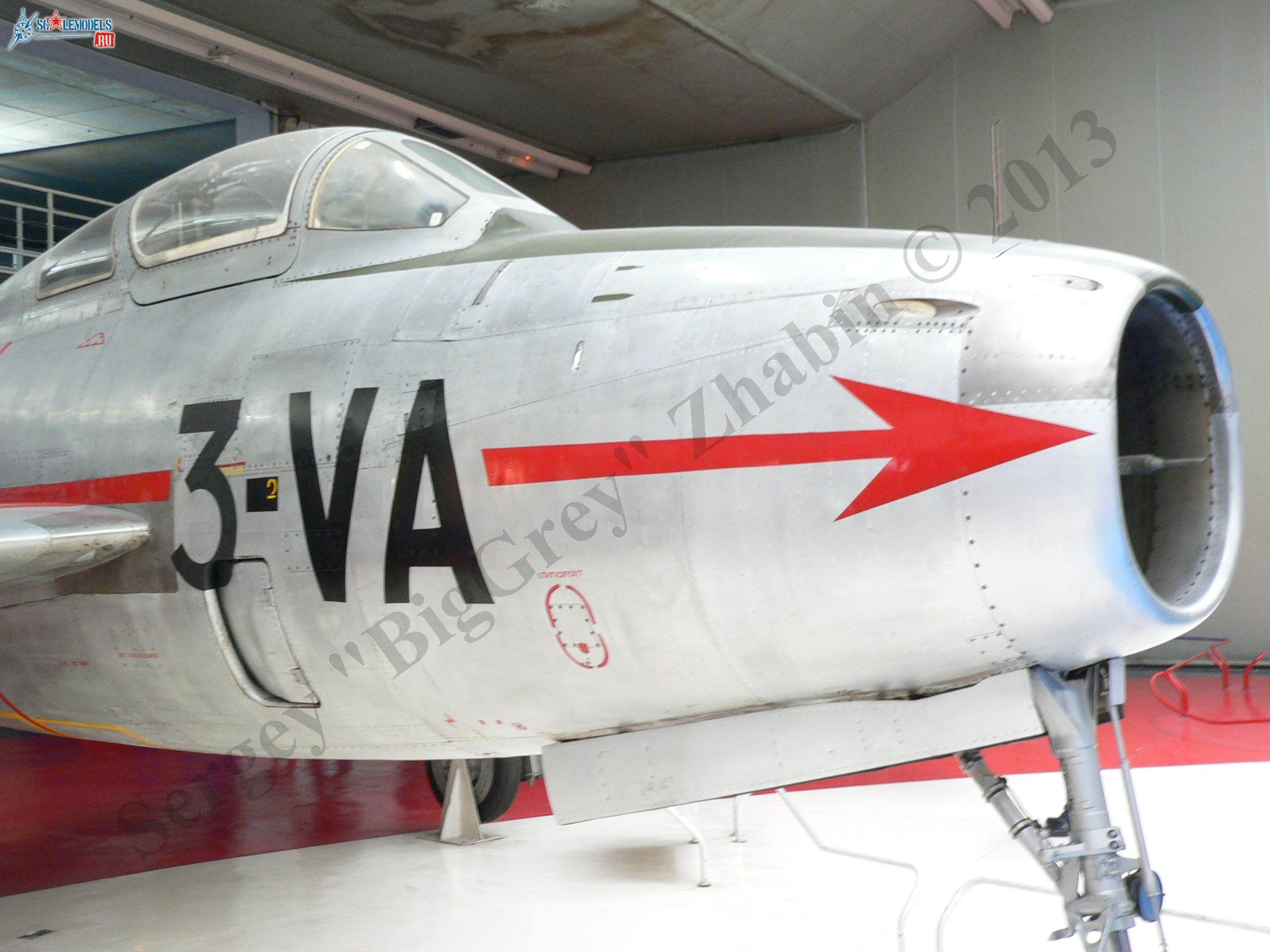 F-84F Thunderstreak_11.JPG