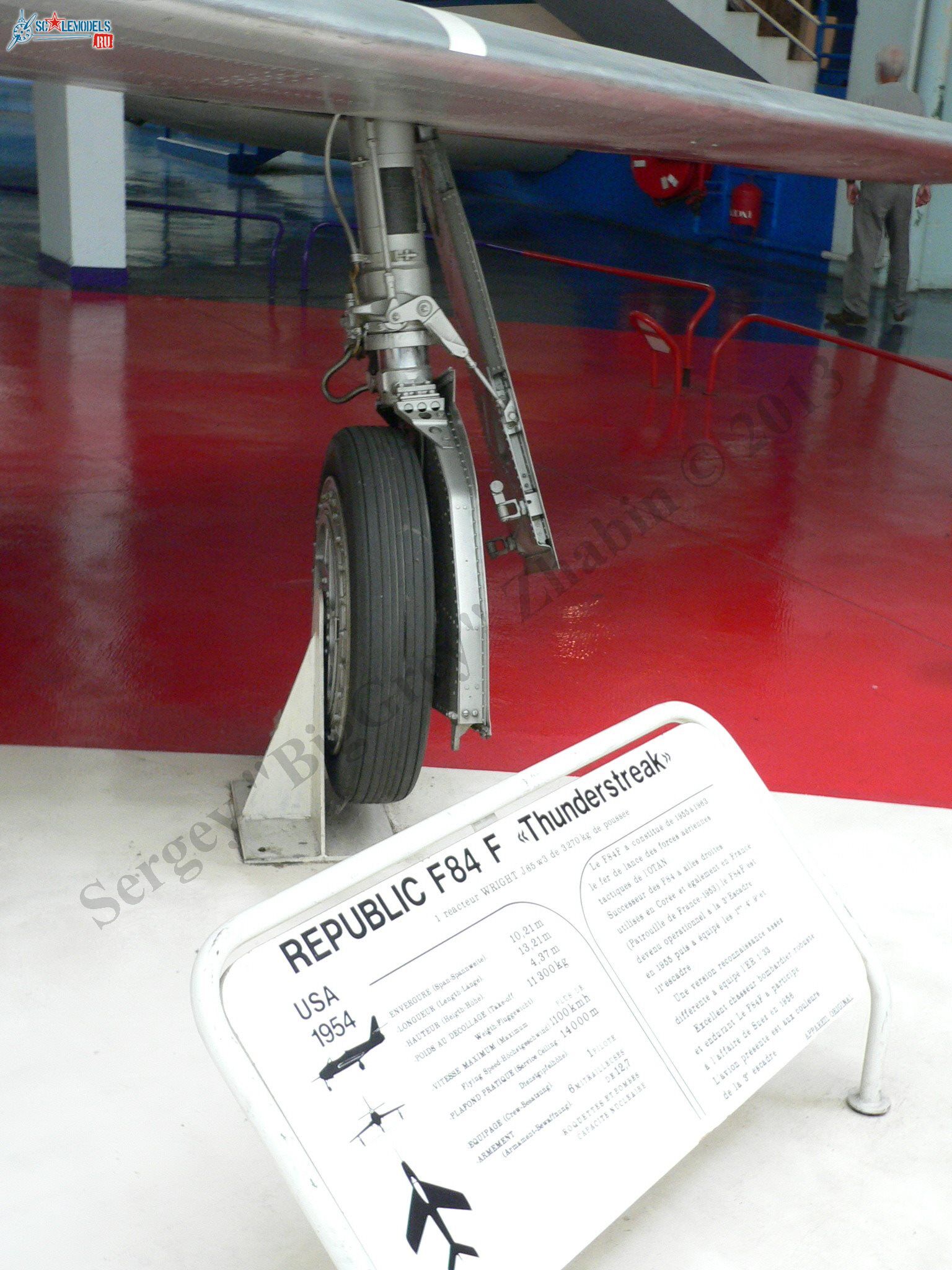 F-84F Thunderstreak_21.JPG