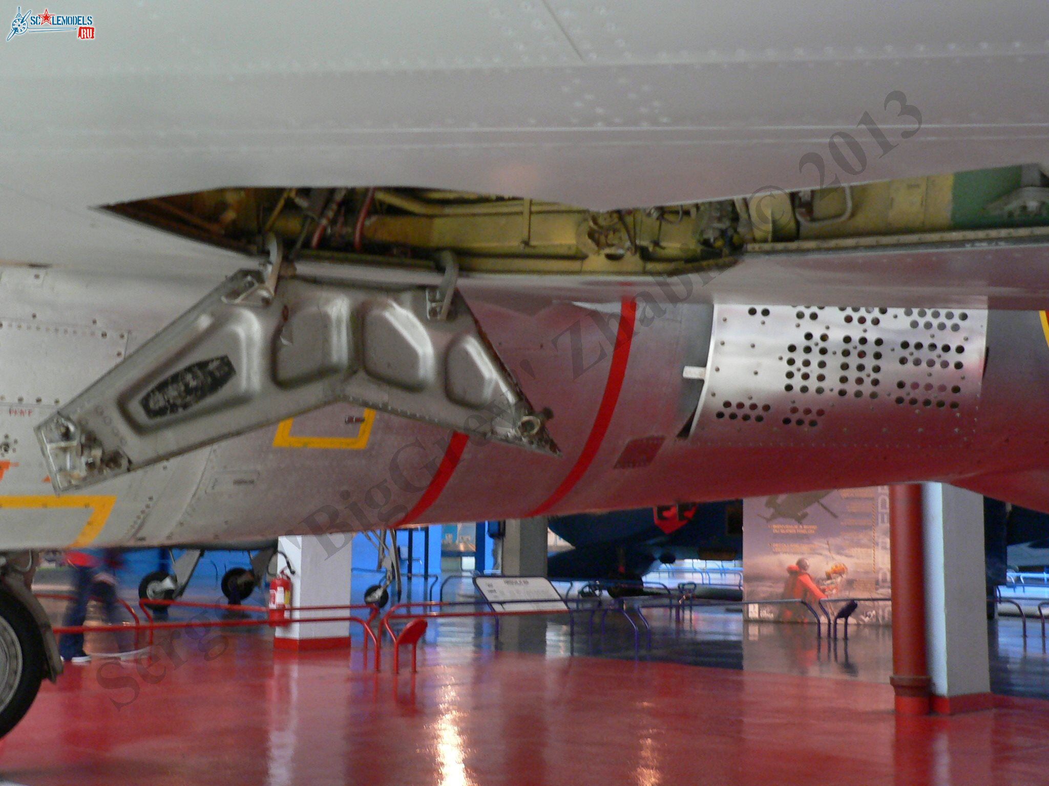 F-84F Thunderstreak_23.JPG