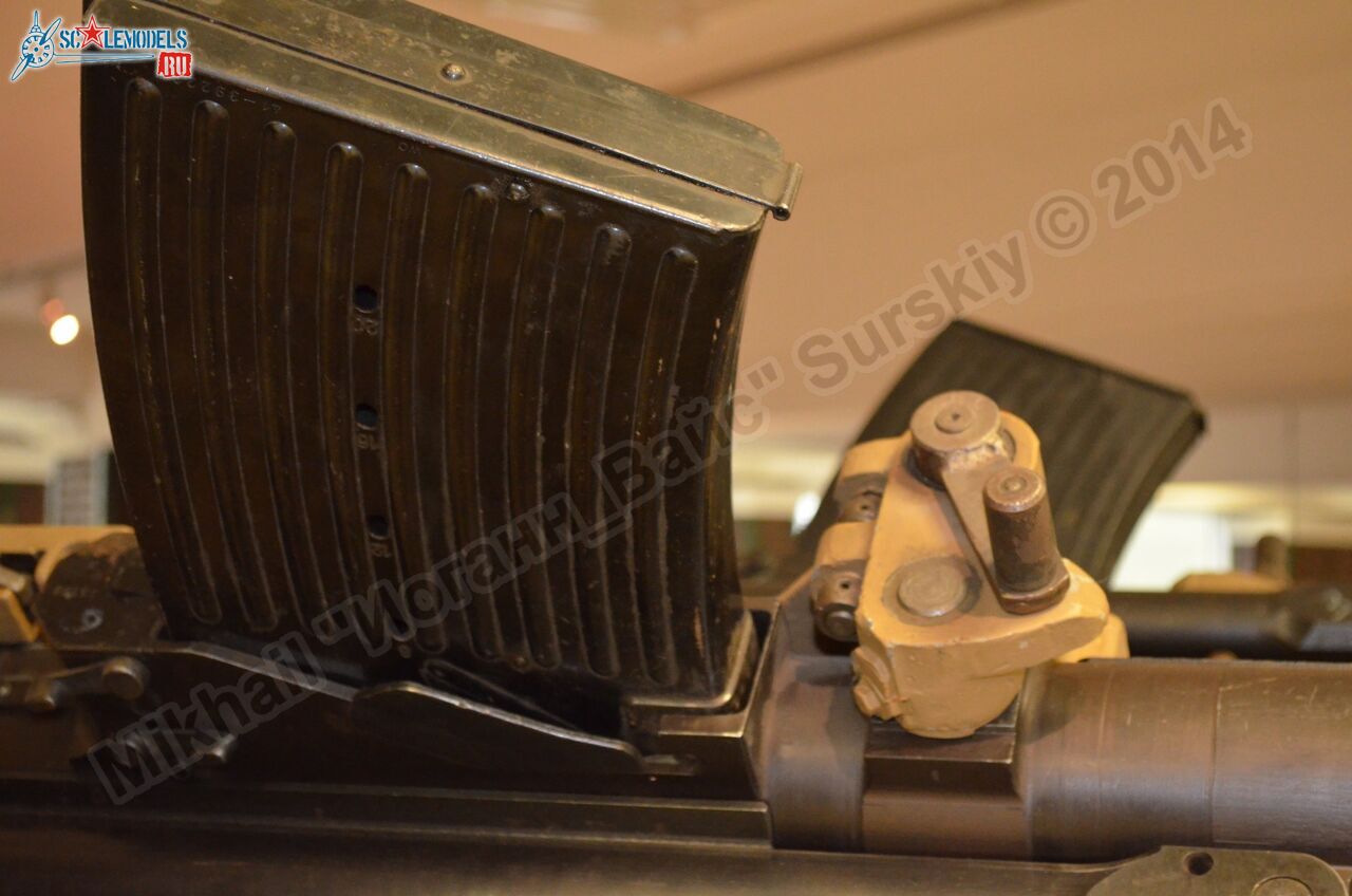 Flak-38_AA-gun_0002.jpg
