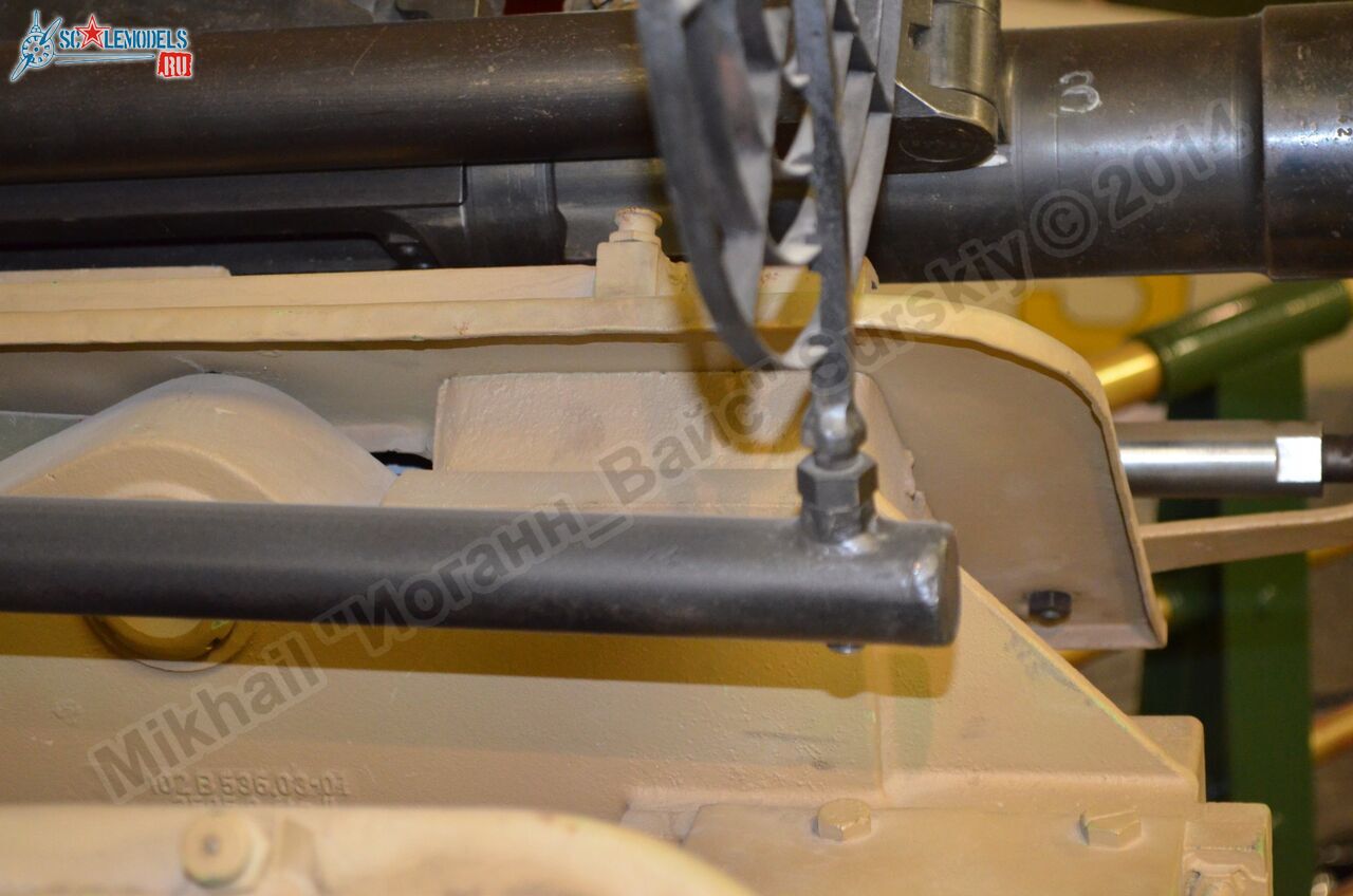 Flak-38_AA-gun_0007.jpg