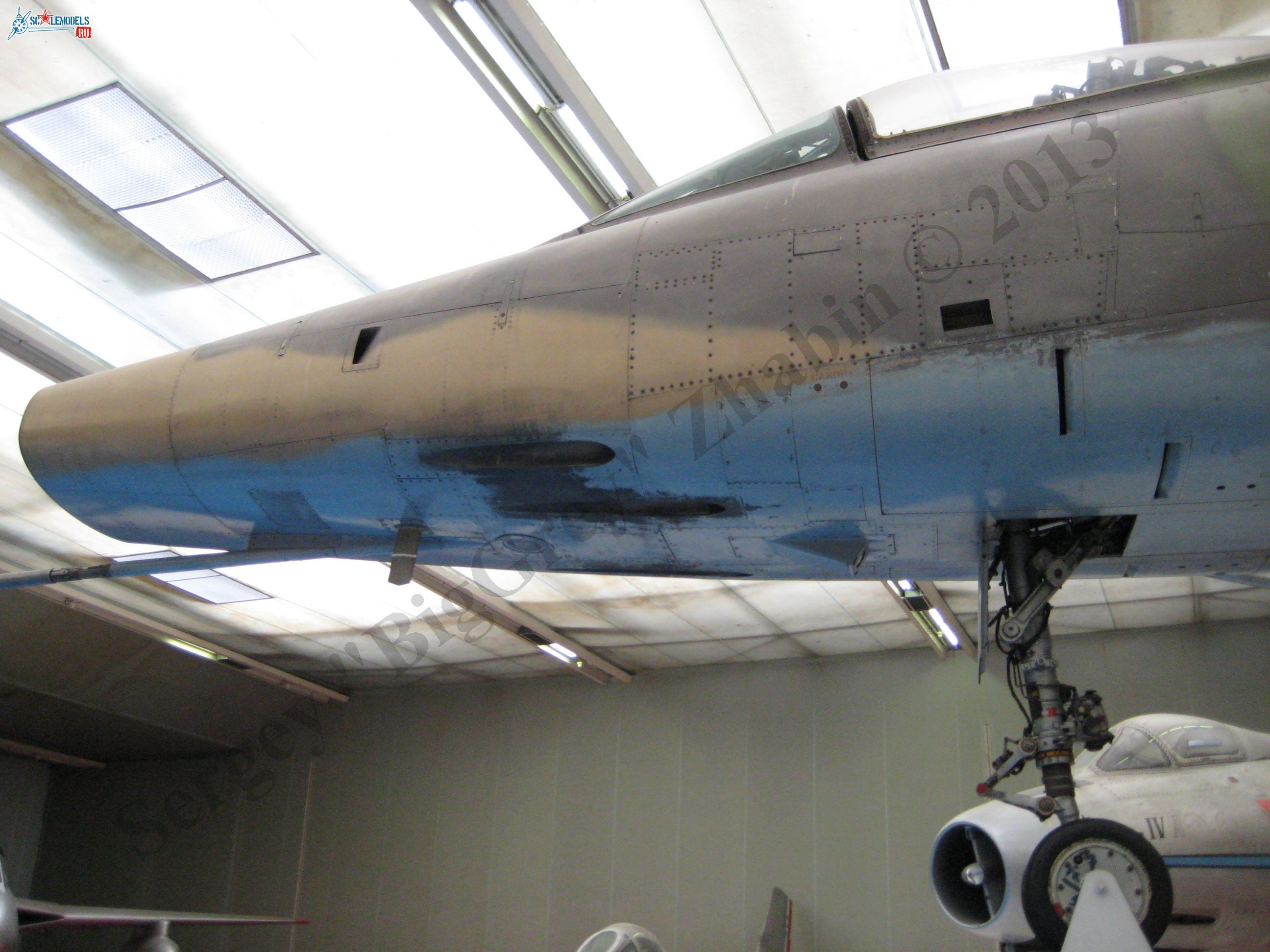 F-100 Super Sabre_26.JPG