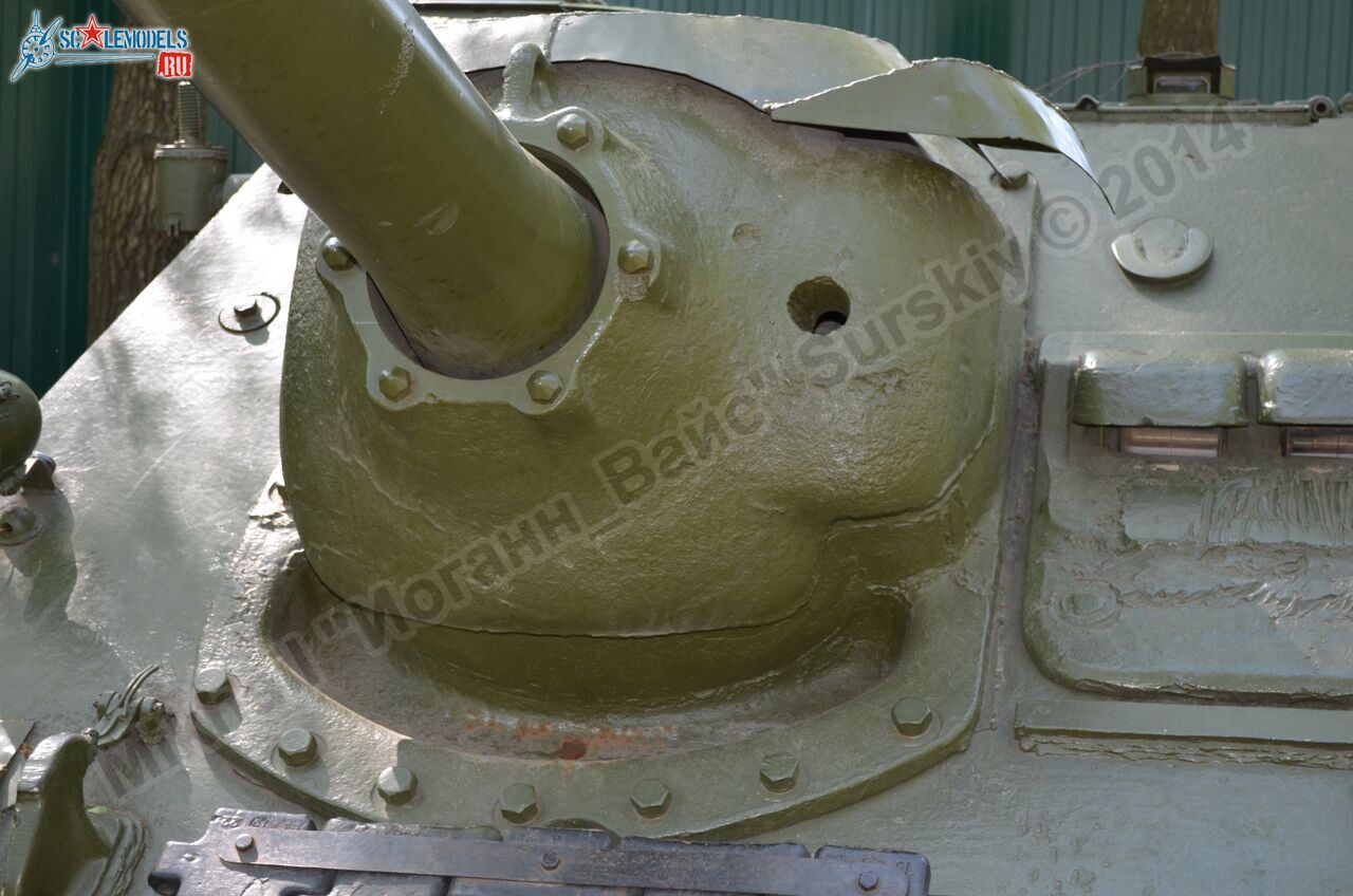 SU-100_0005.jpg