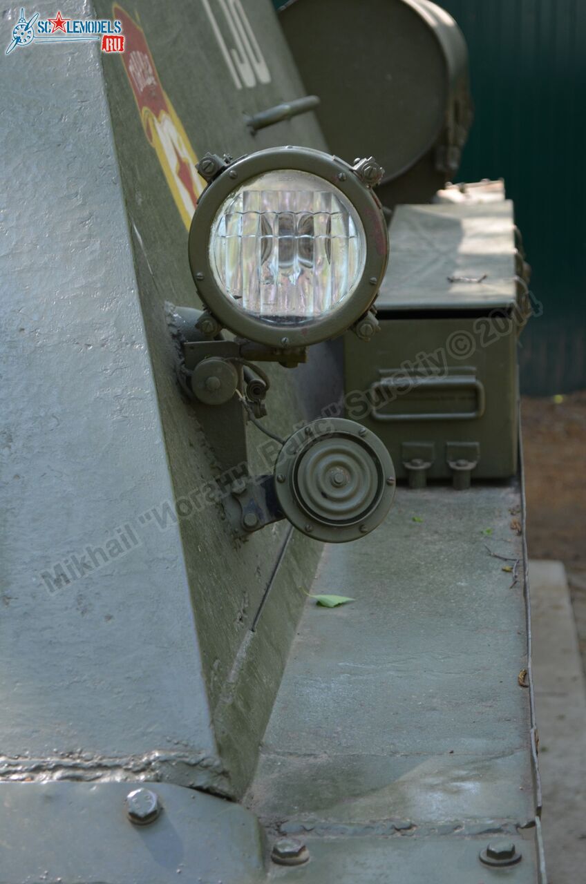 SU-100_0012.jpg
