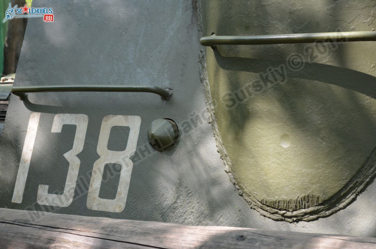 SU-100_0016.jpg