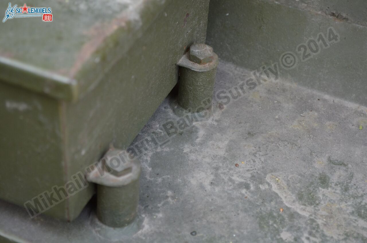 SU-100_0019.jpg
