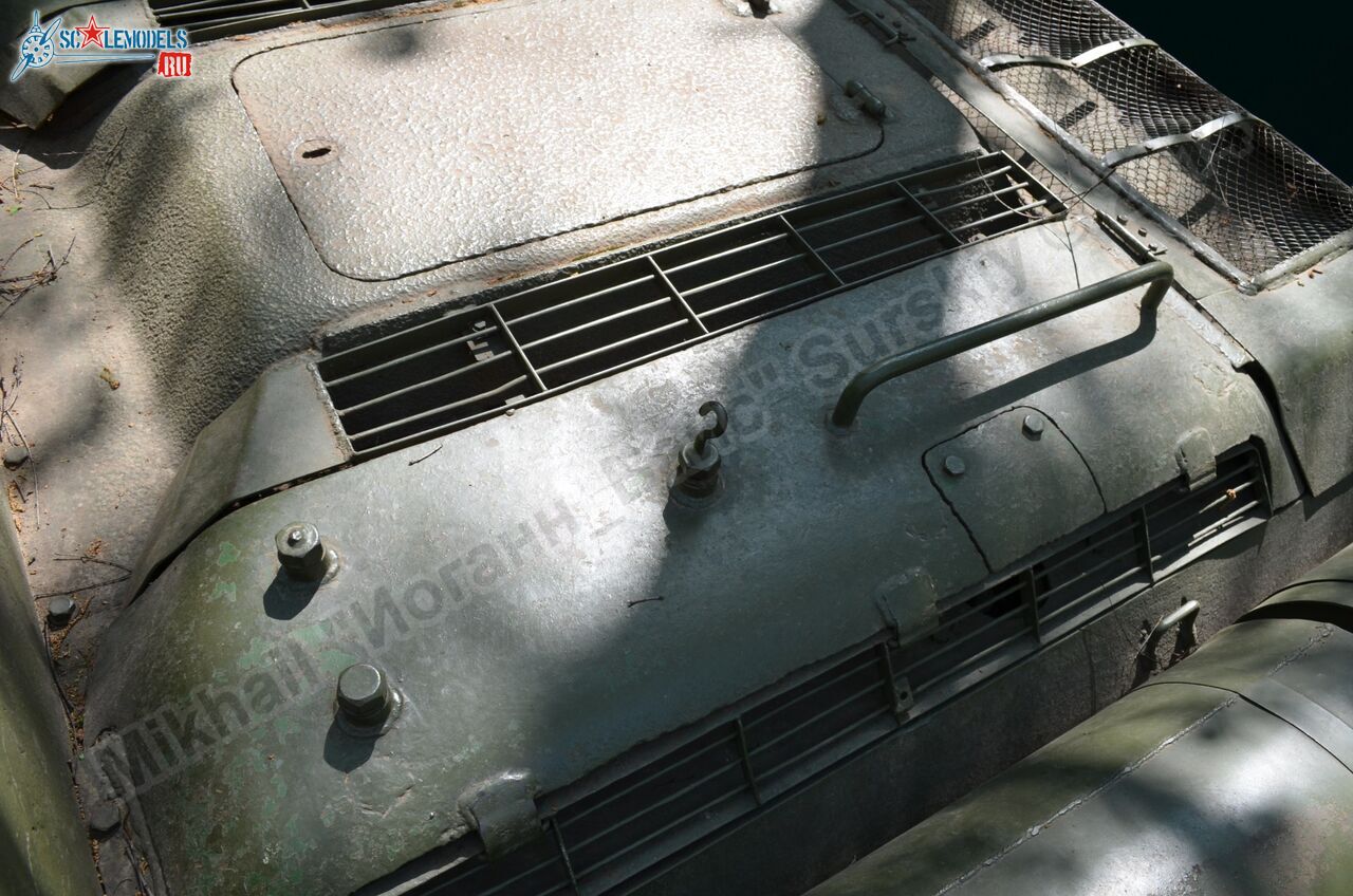 SU-100_0063.jpg