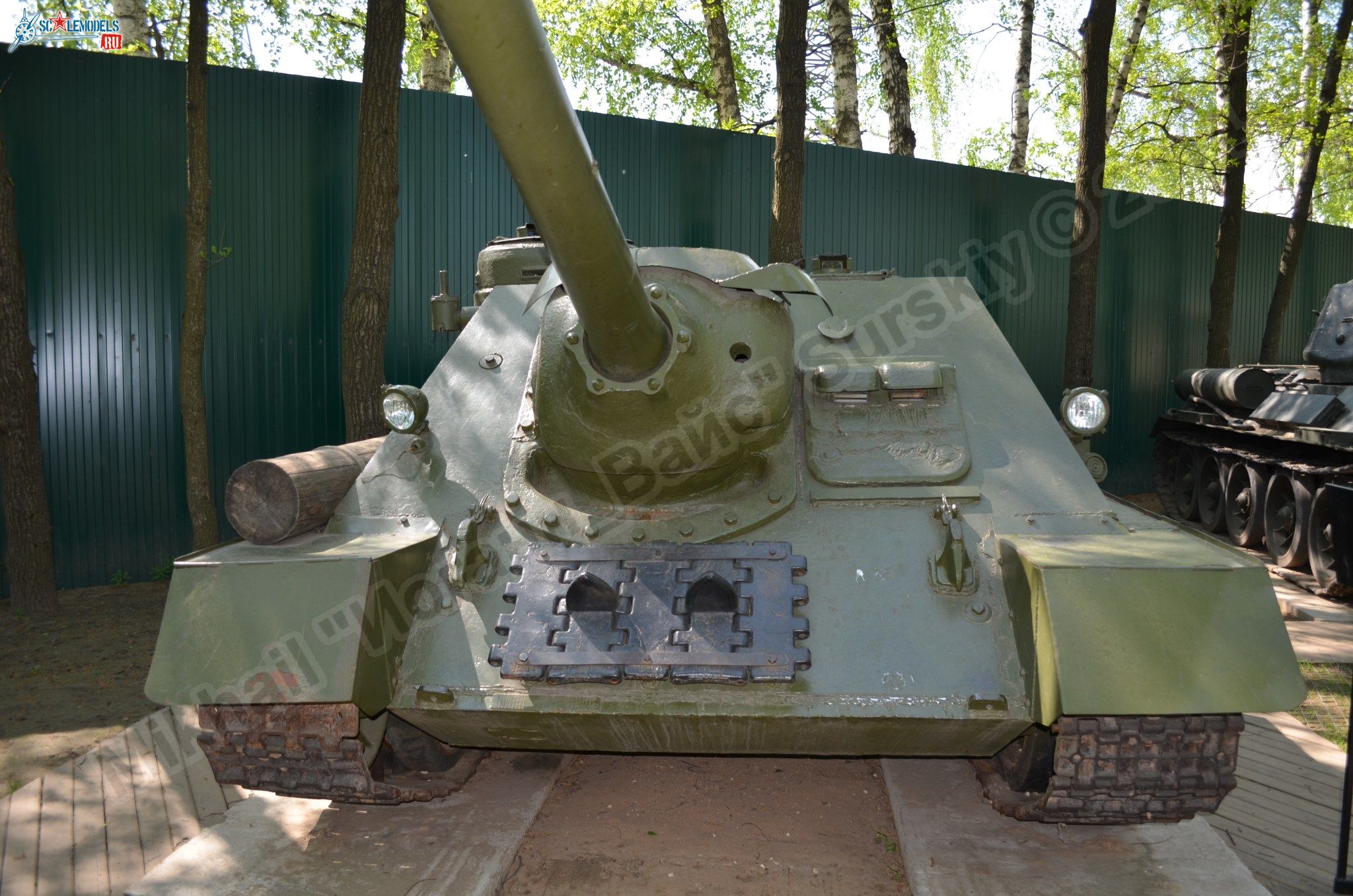 SU-100_0003.jpg