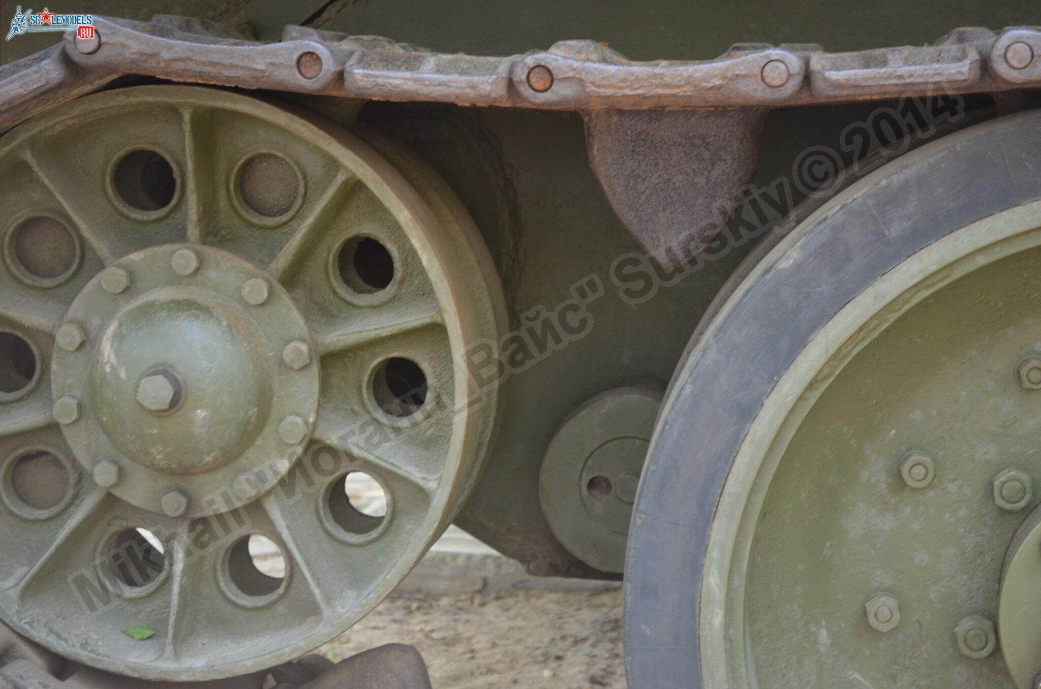 SU-100_0049.jpg