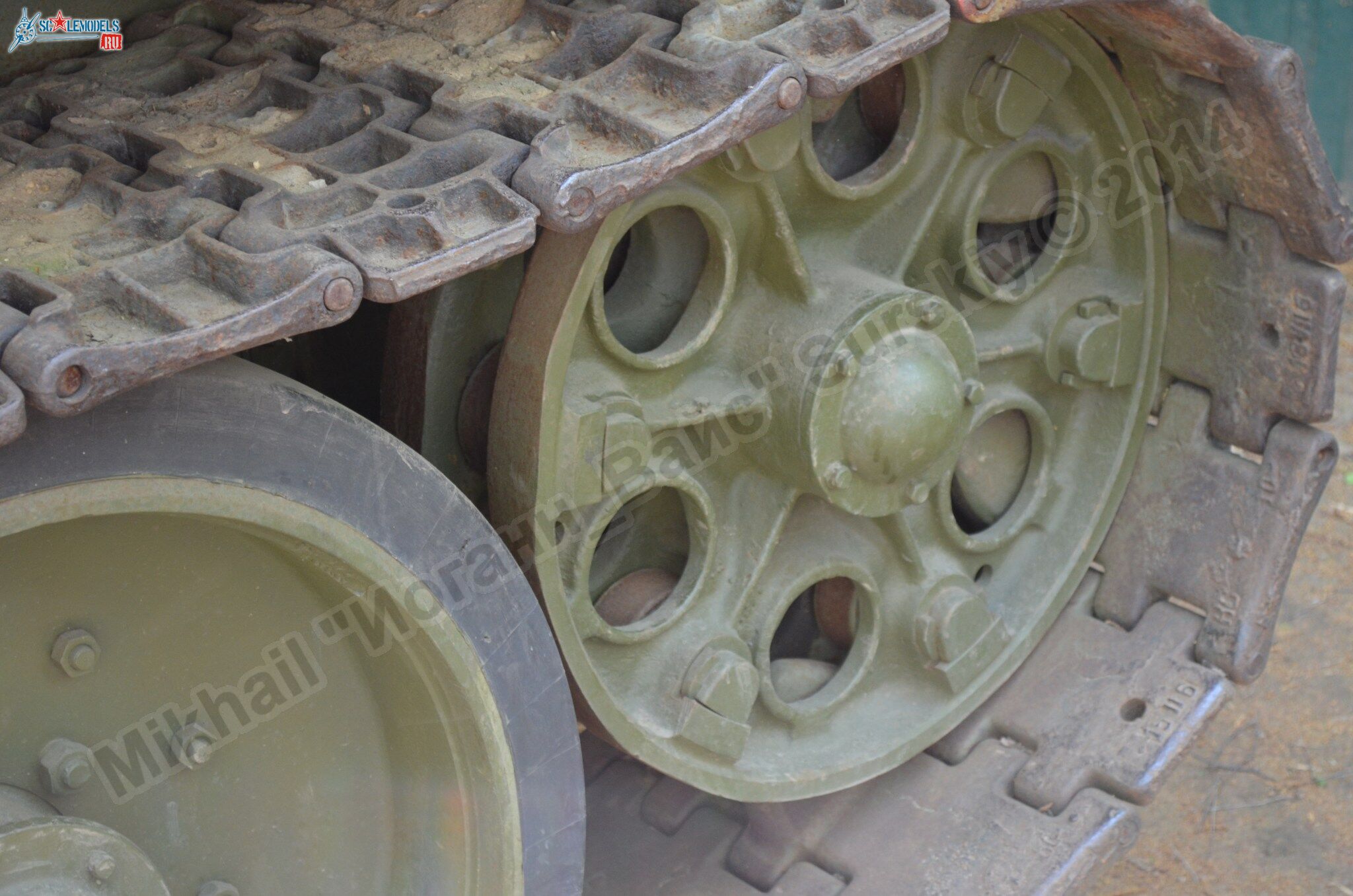 SU-100_0050.jpg