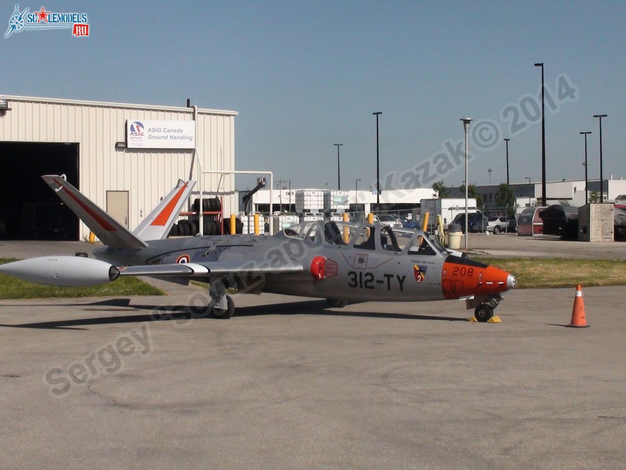 Fouga_CM-170R_Magister_0000.jpg