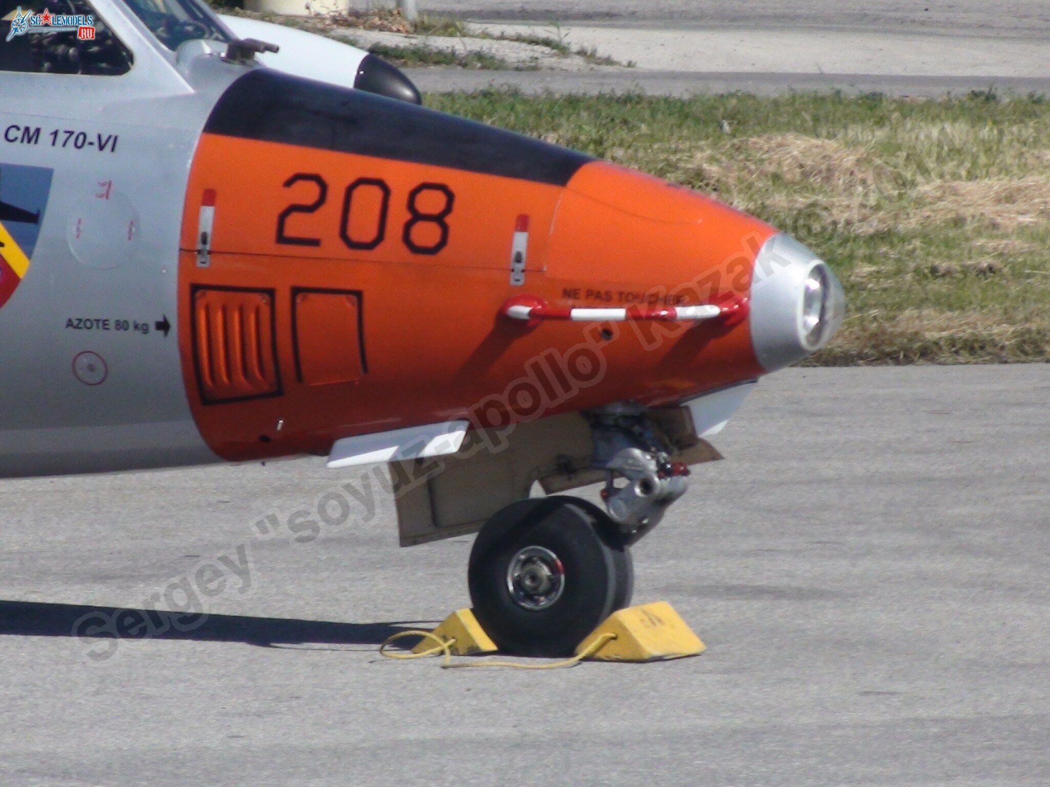 Fouga_CM-170R_Magister_0002.jpg