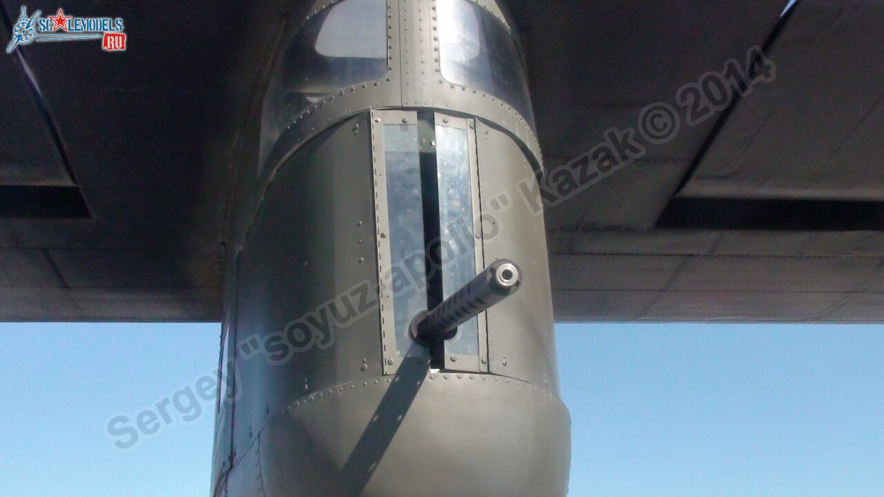 B-24_Liberator_0014.jpg