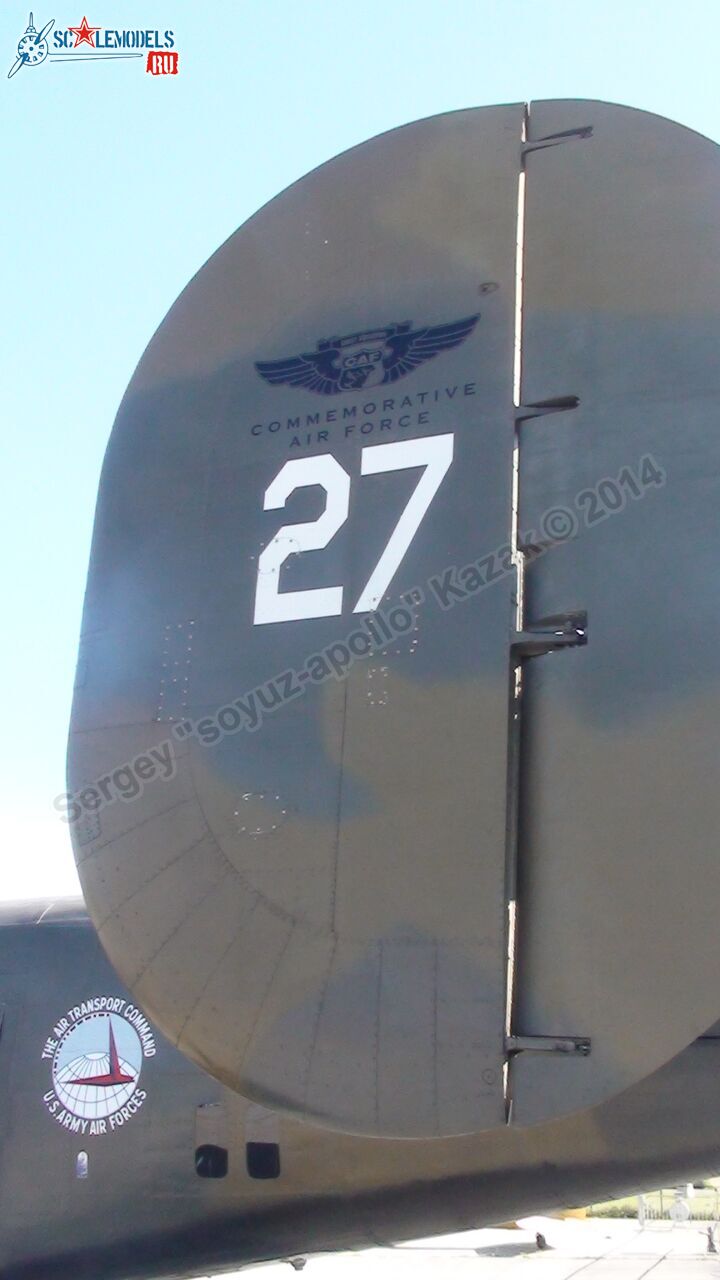 B-24_Liberator_0023.jpg