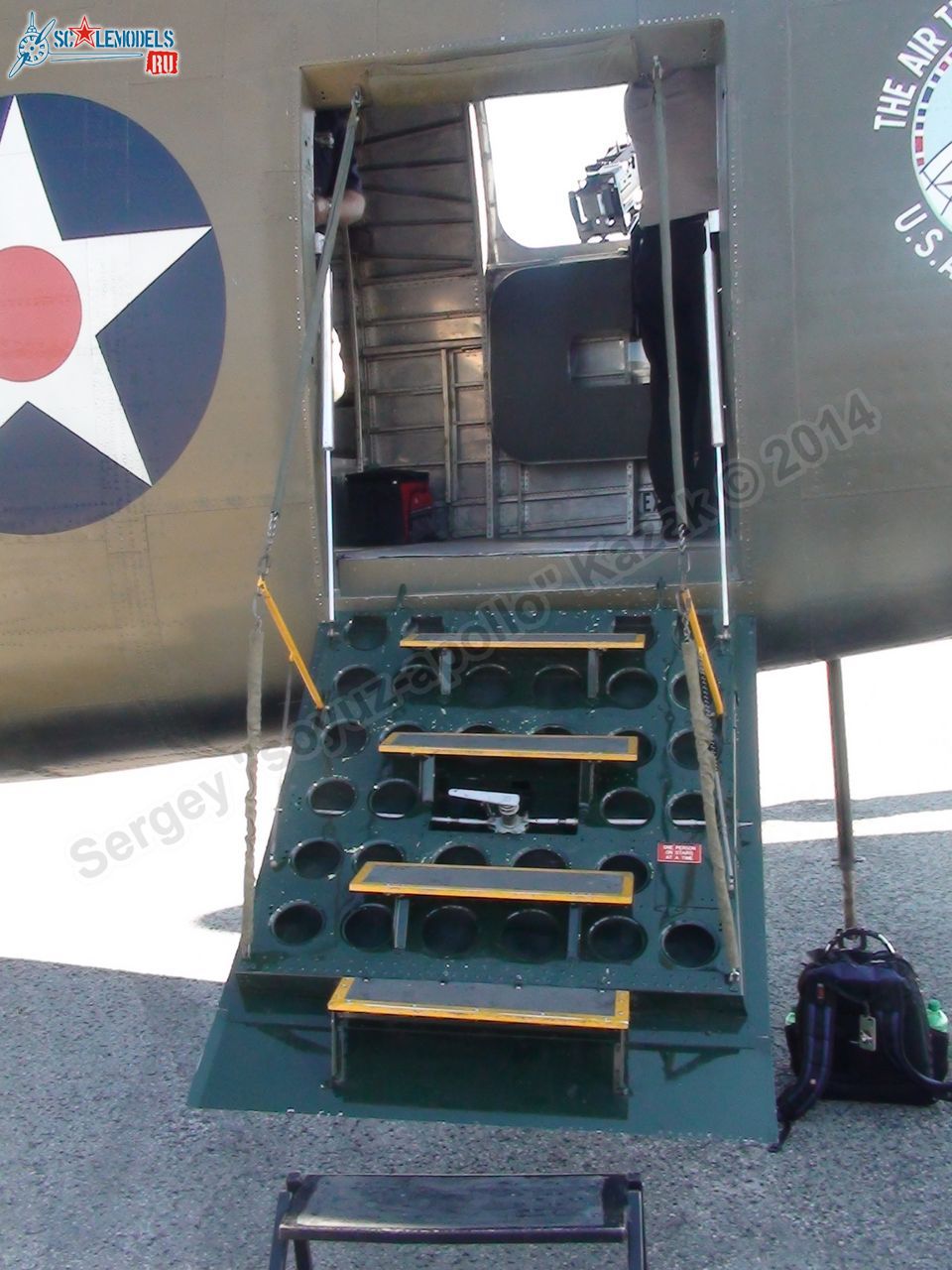 B-24_Liberator_0181.jpg