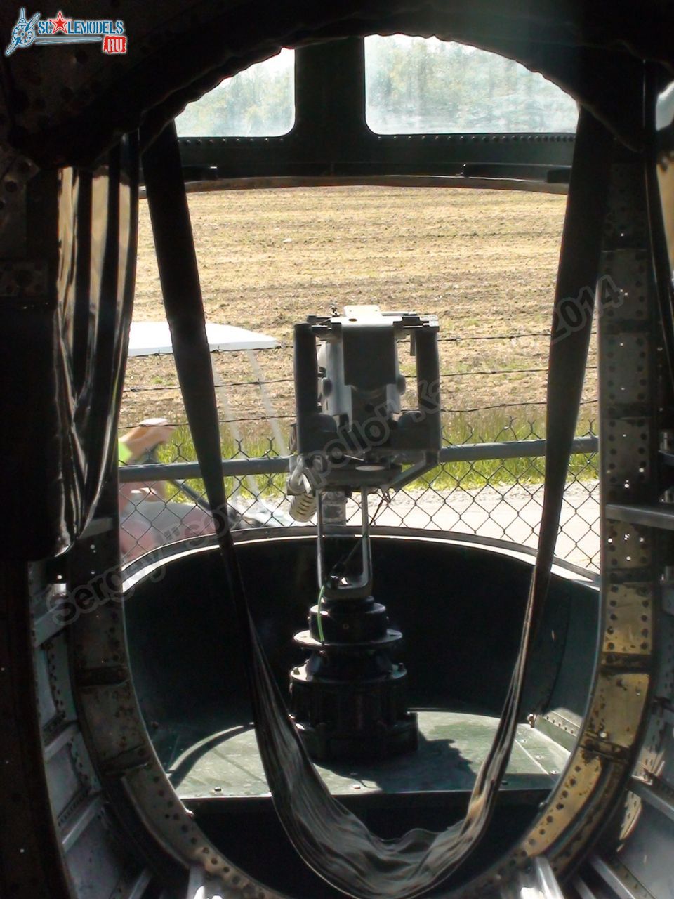 B-24_Liberator_0244.jpg