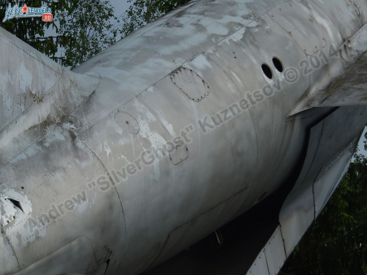 MiG-17_Vyazma_airbase_0052.jpg