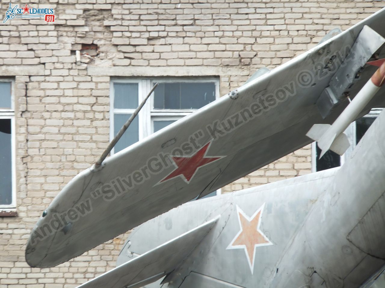 MiG-17_Vyazma_airbase_0151.jpg