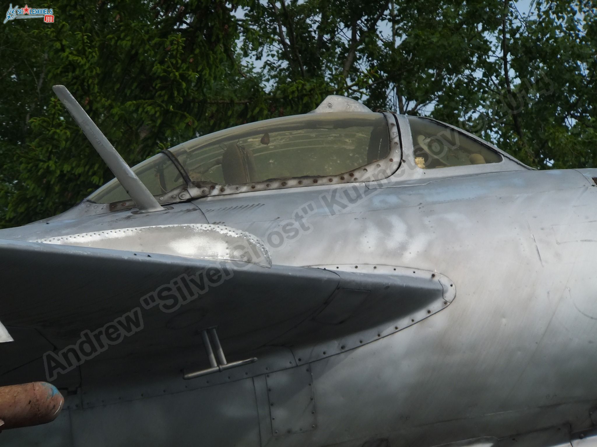 MiG-17_Vyazma_airbase_0009.jpg