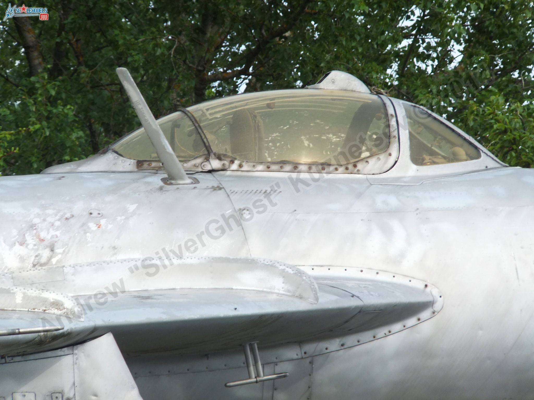 MiG-17_Vyazma_airbase_0021.jpg