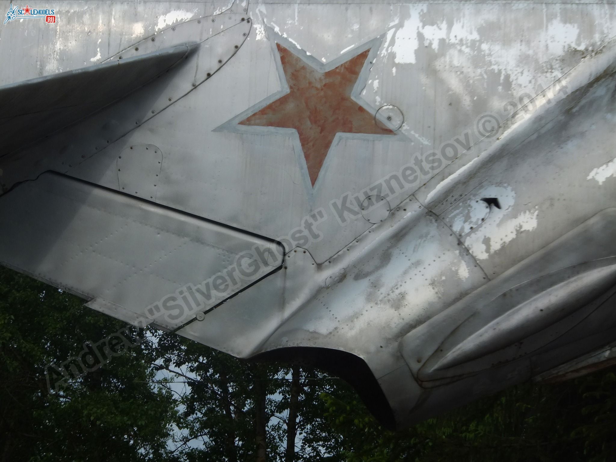 MiG-17_Vyazma_airbase_0030.jpg