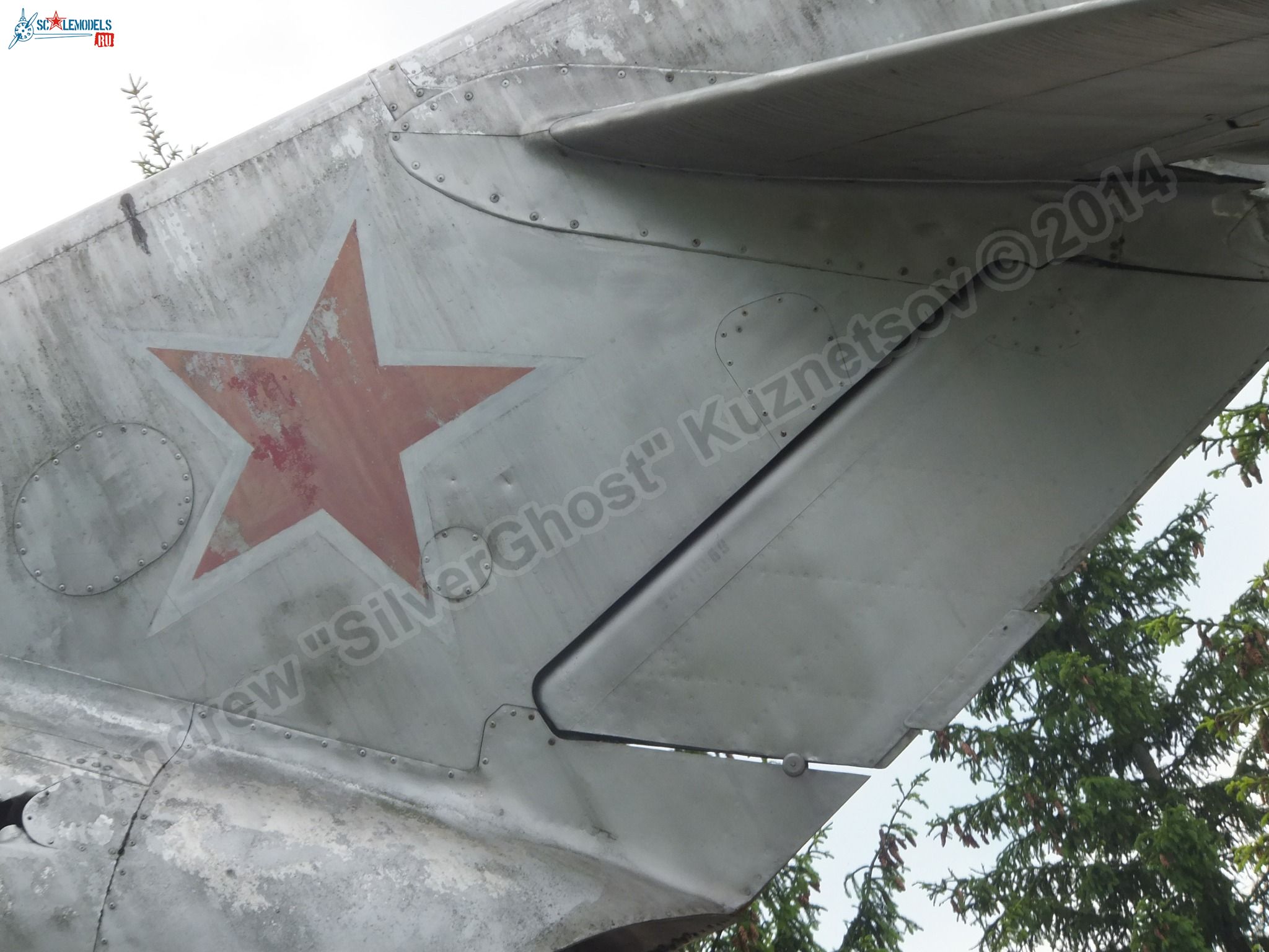 MiG-17_Vyazma_airbase_0081.jpg