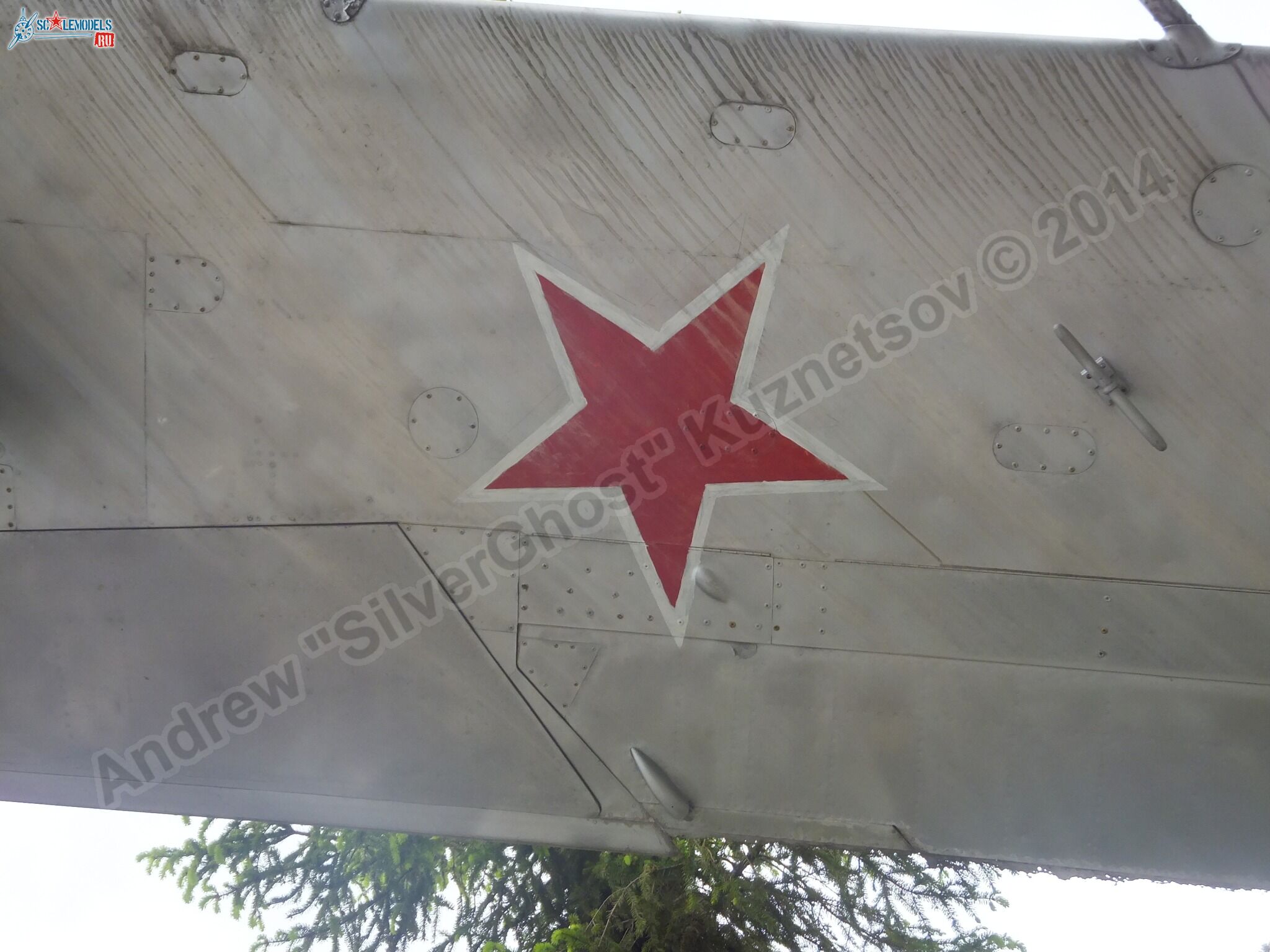 MiG-17_Vyazma_airbase_0097.jpg