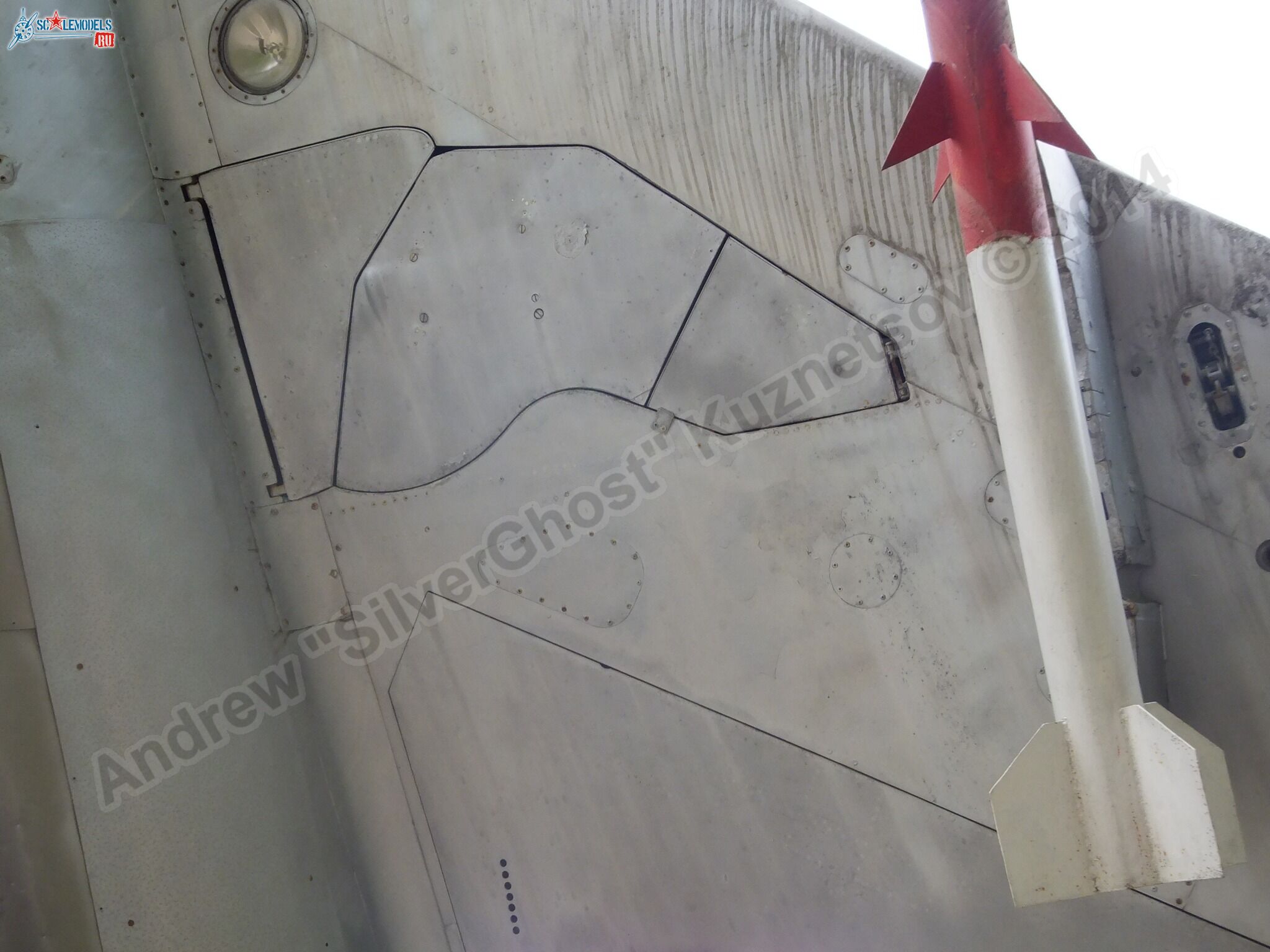 MiG-17_Vyazma_airbase_0104.jpg