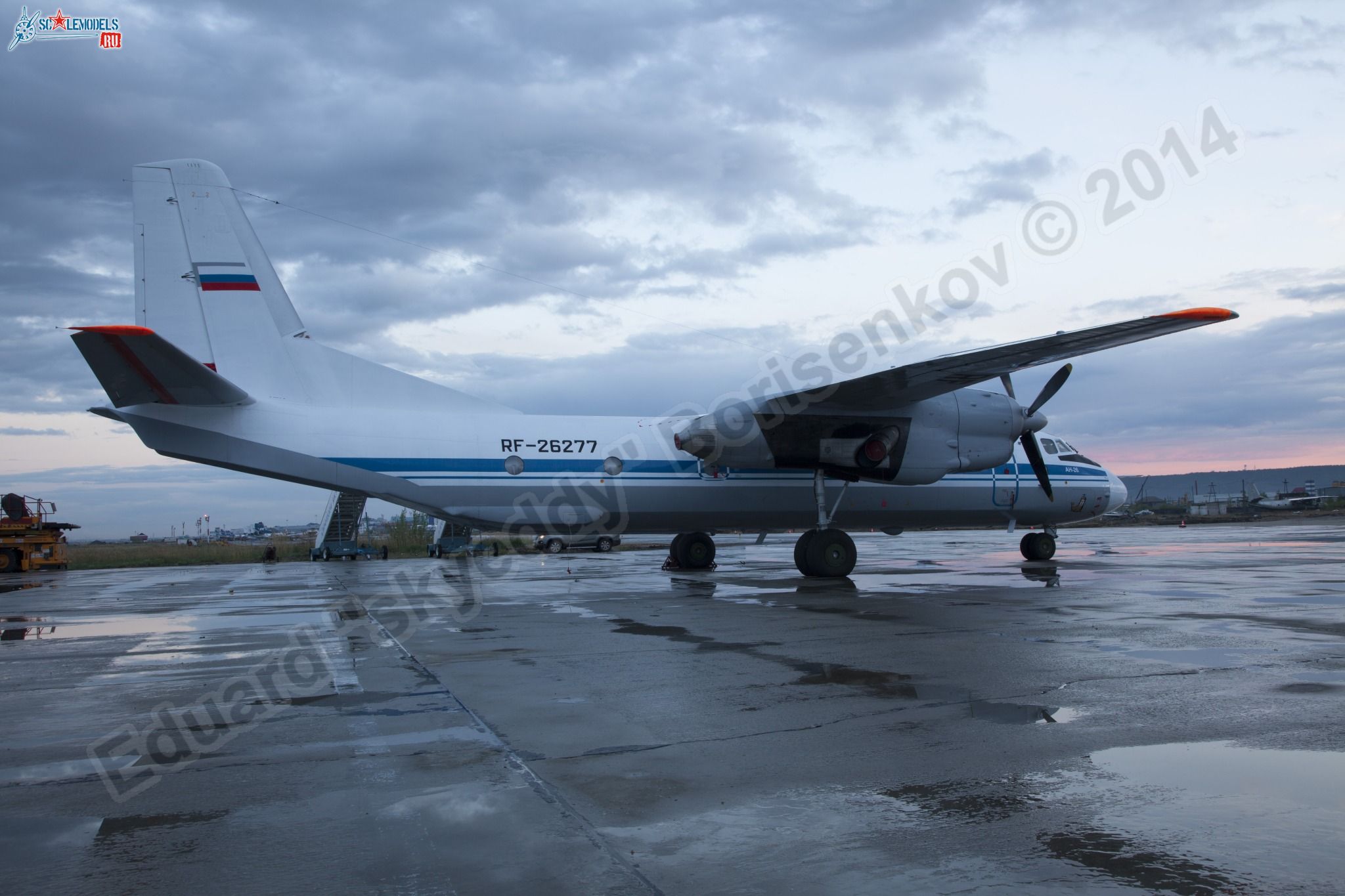 An-26_RA-26277_0004.jpg