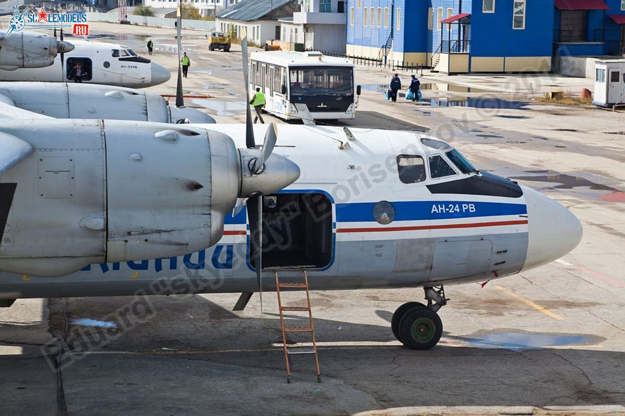 An-24RV_RA-47260_0001.jpg