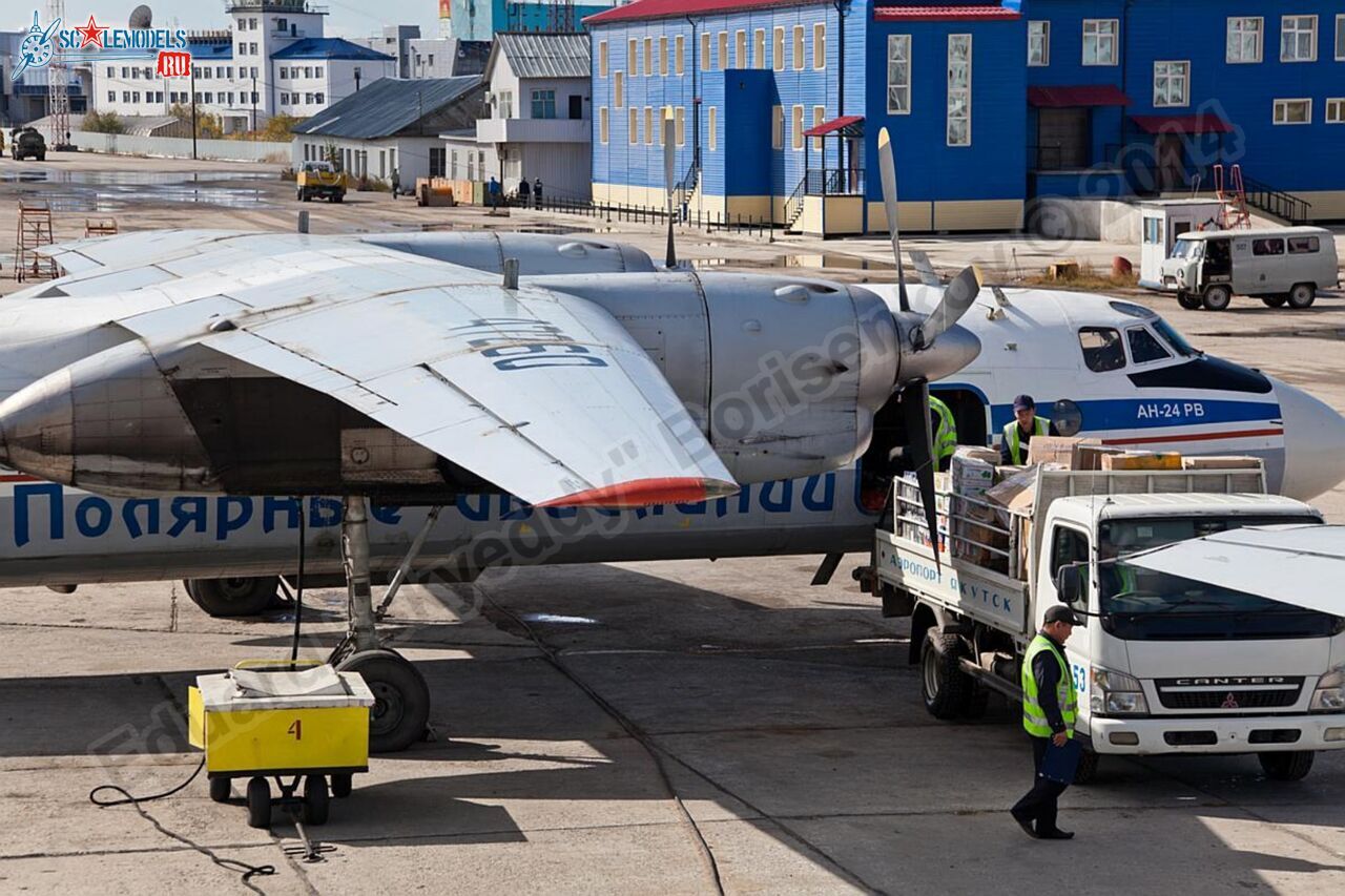An-24RV_RA-47260_0007.jpg