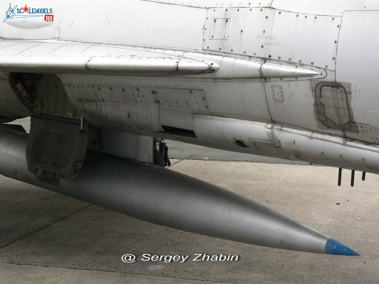 MiG-21F-13_36.jpg