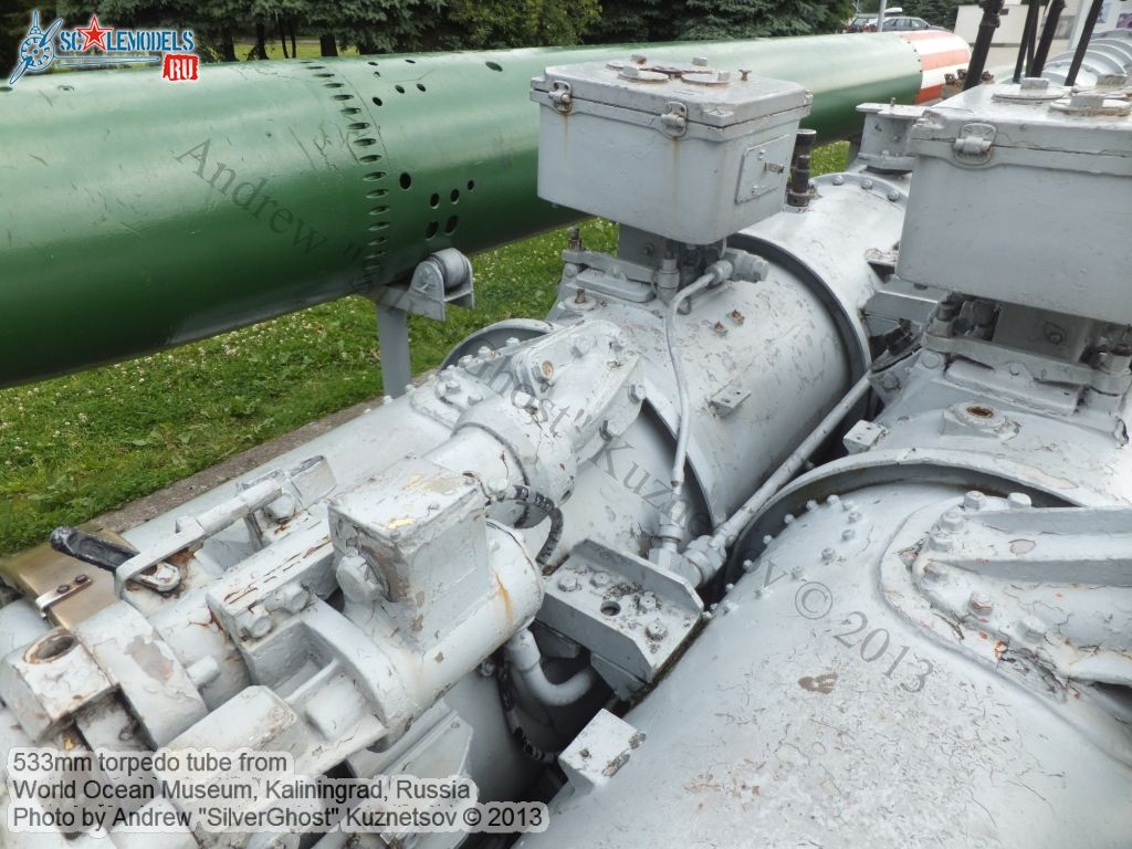 533mm_Torpedo_tube_0024.jpg