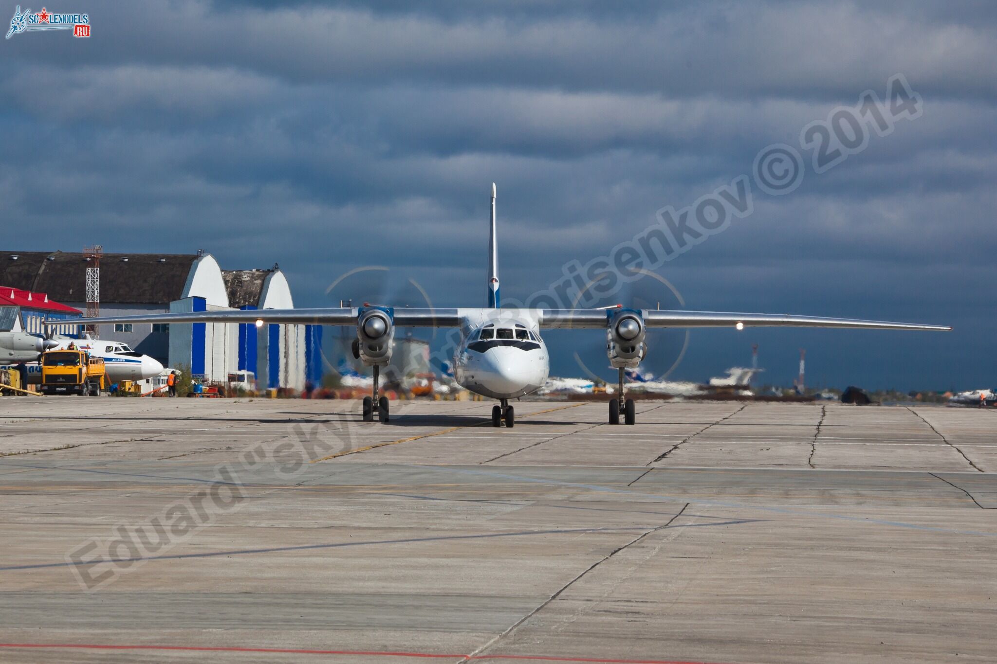 An-24_RA-46479_0010.jpg