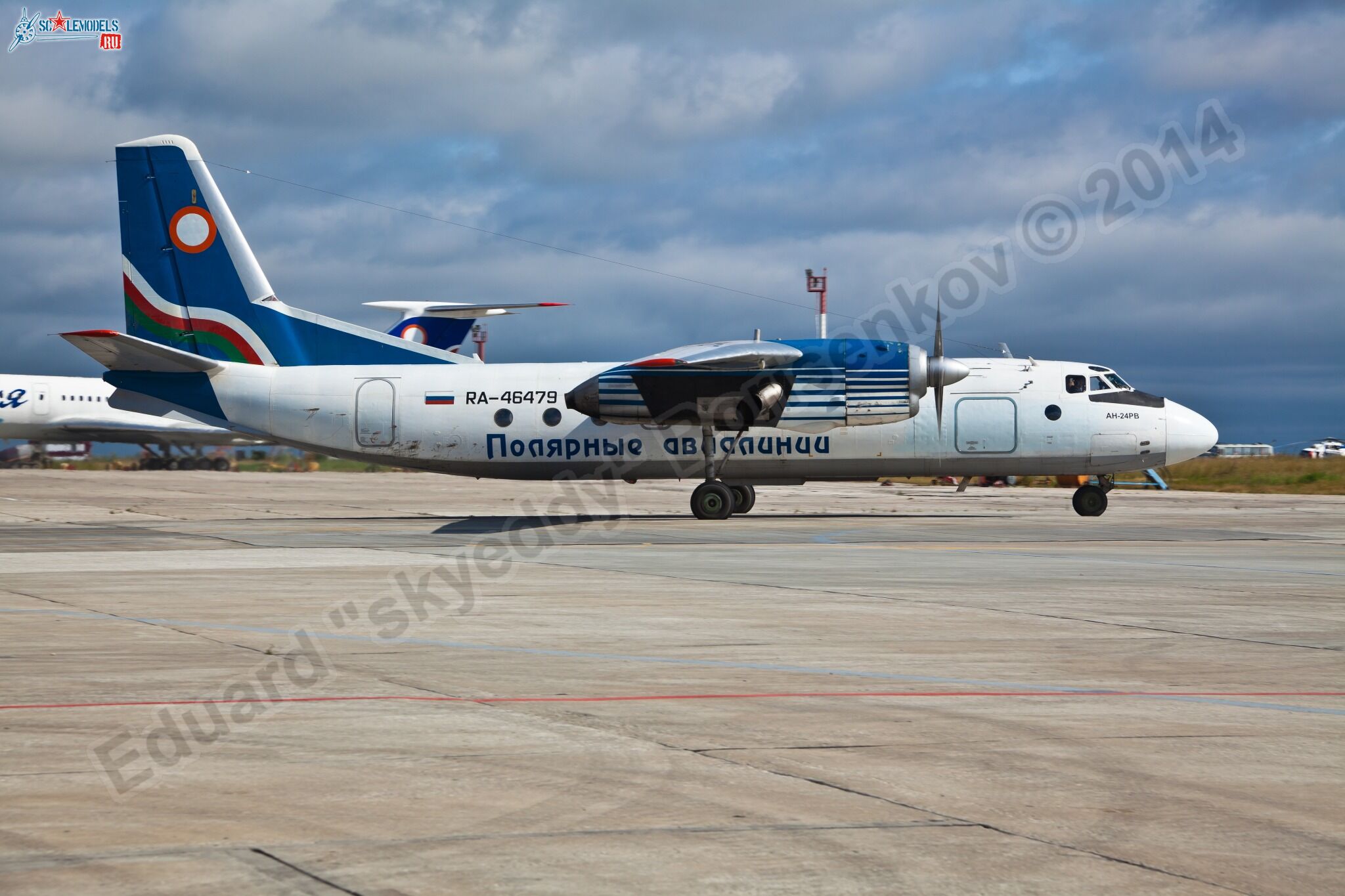 An-24_RA-46479_0013.jpg